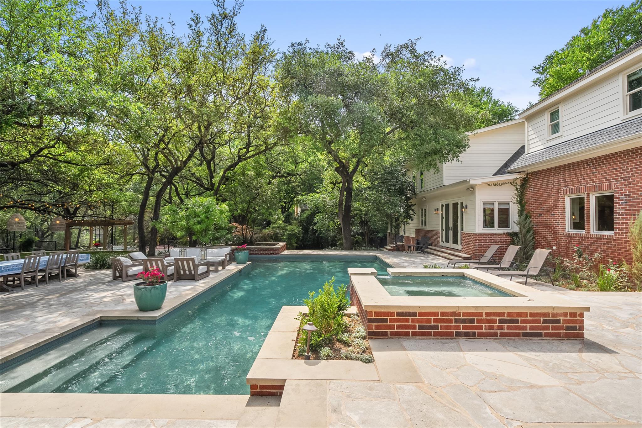 2601 Buckminister Ct, Austin, TX 78746