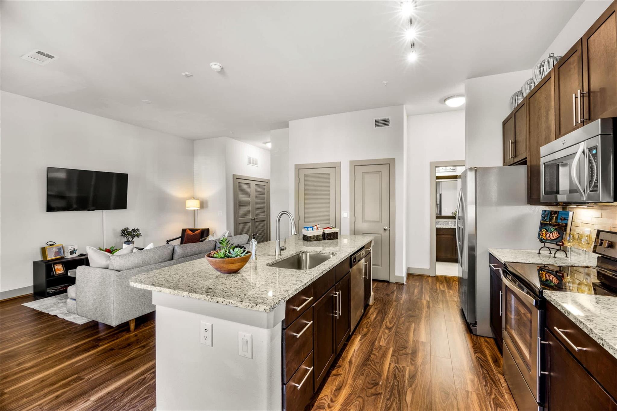 8100 Anderson Mill Rd # 12204, Austin, TX 78729