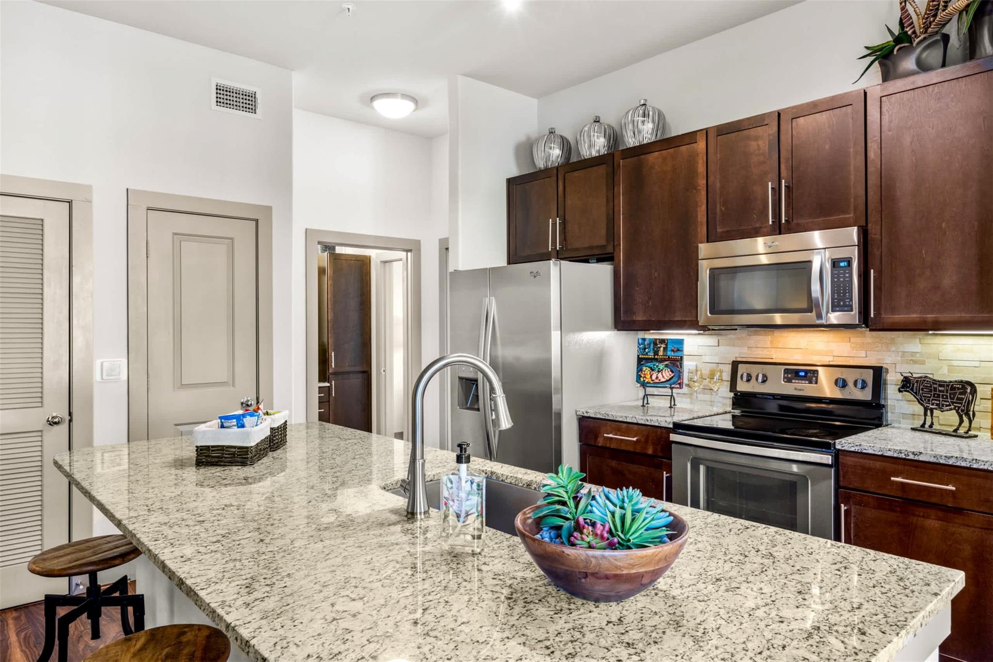 8100 Anderson Mill Rd # 12204, Austin, TX 78729