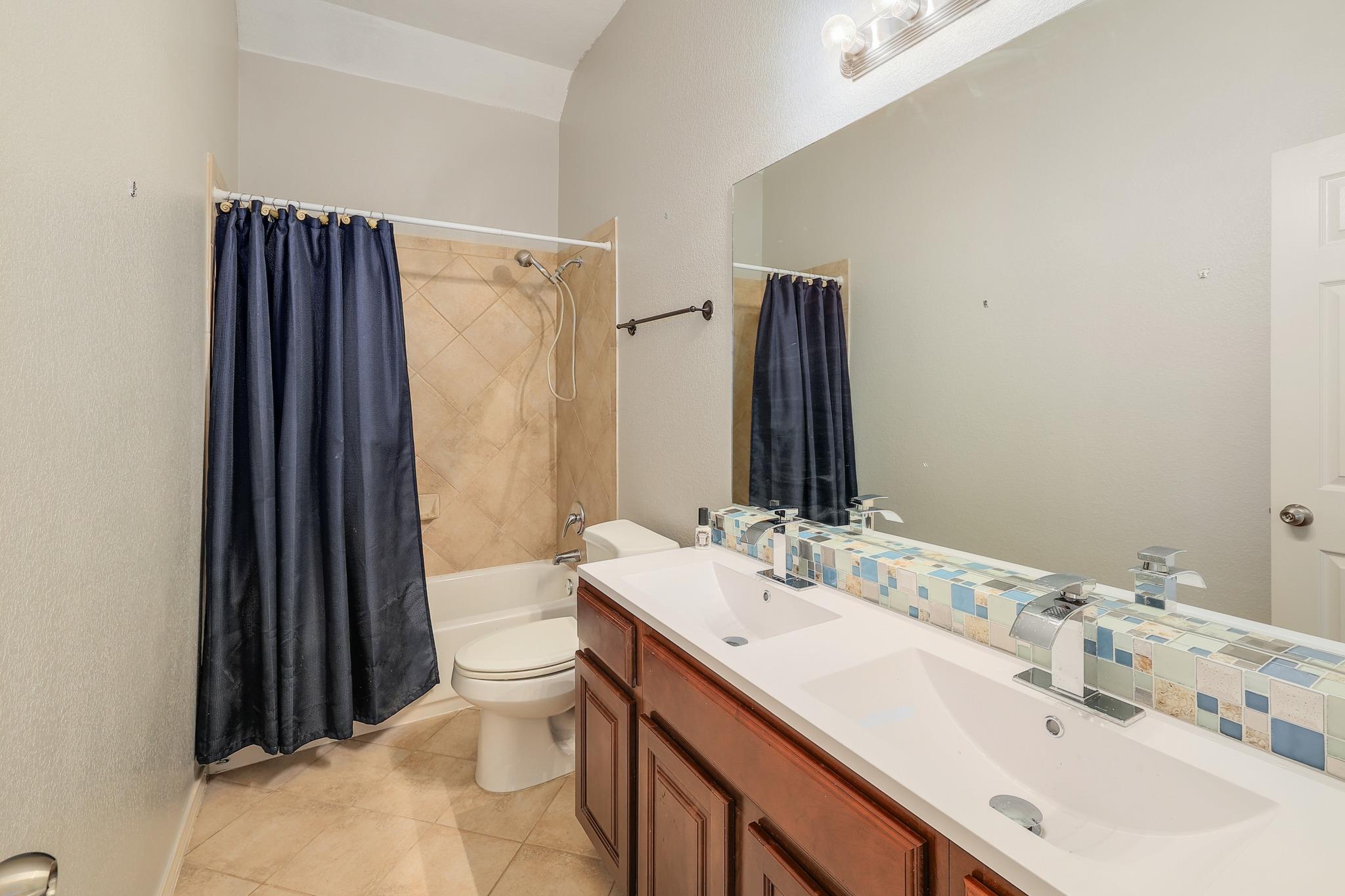 500 Red Hawk Dr, Leander, TX 78641