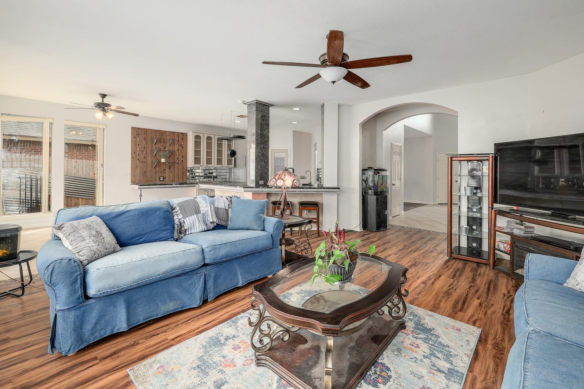 500 Red Hawk Dr, Leander, TX 78641