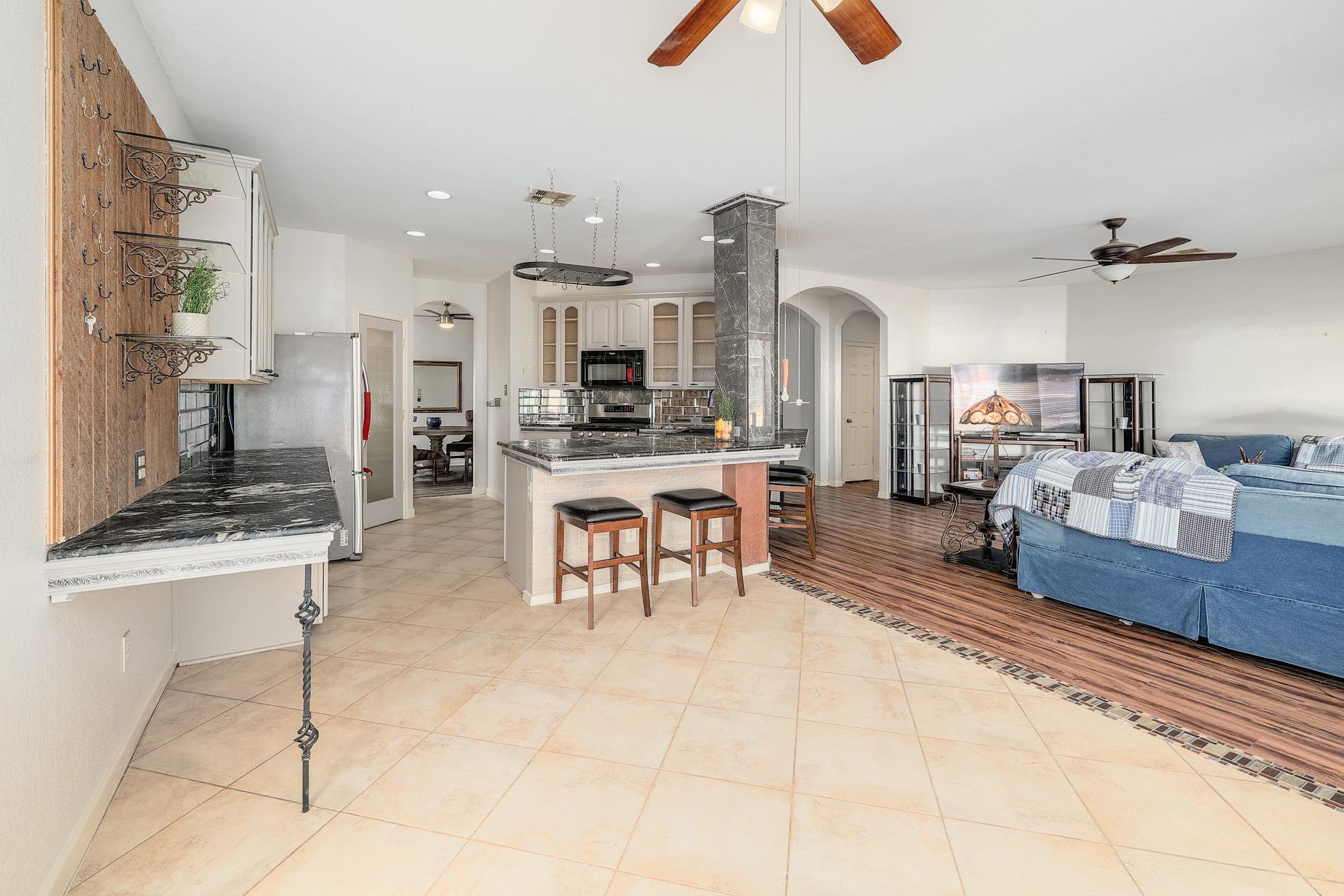 500 Red Hawk Dr, Leander, TX 78641