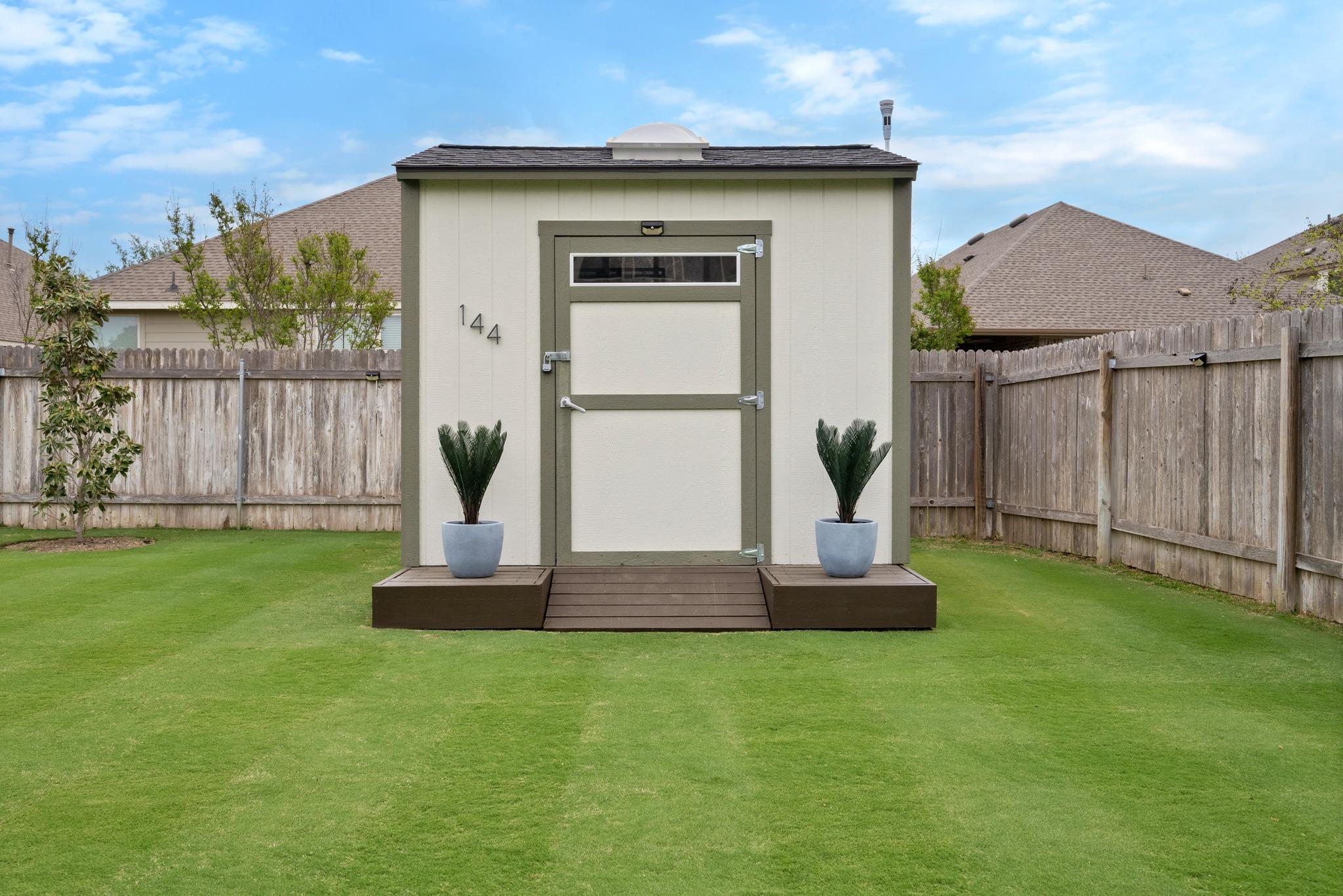 144 Mount Ellen St, Hutto, TX 78634