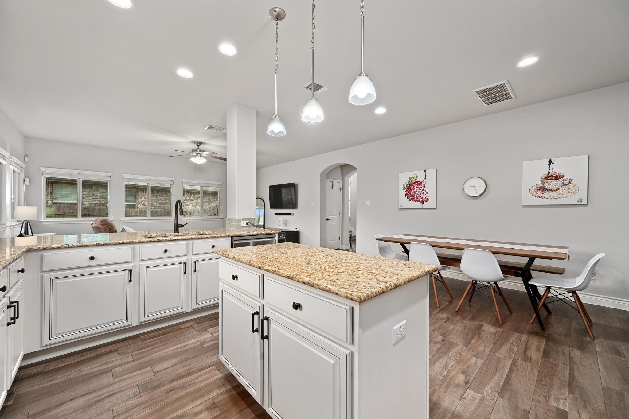 144 Mount Ellen St, Hutto, TX 78634