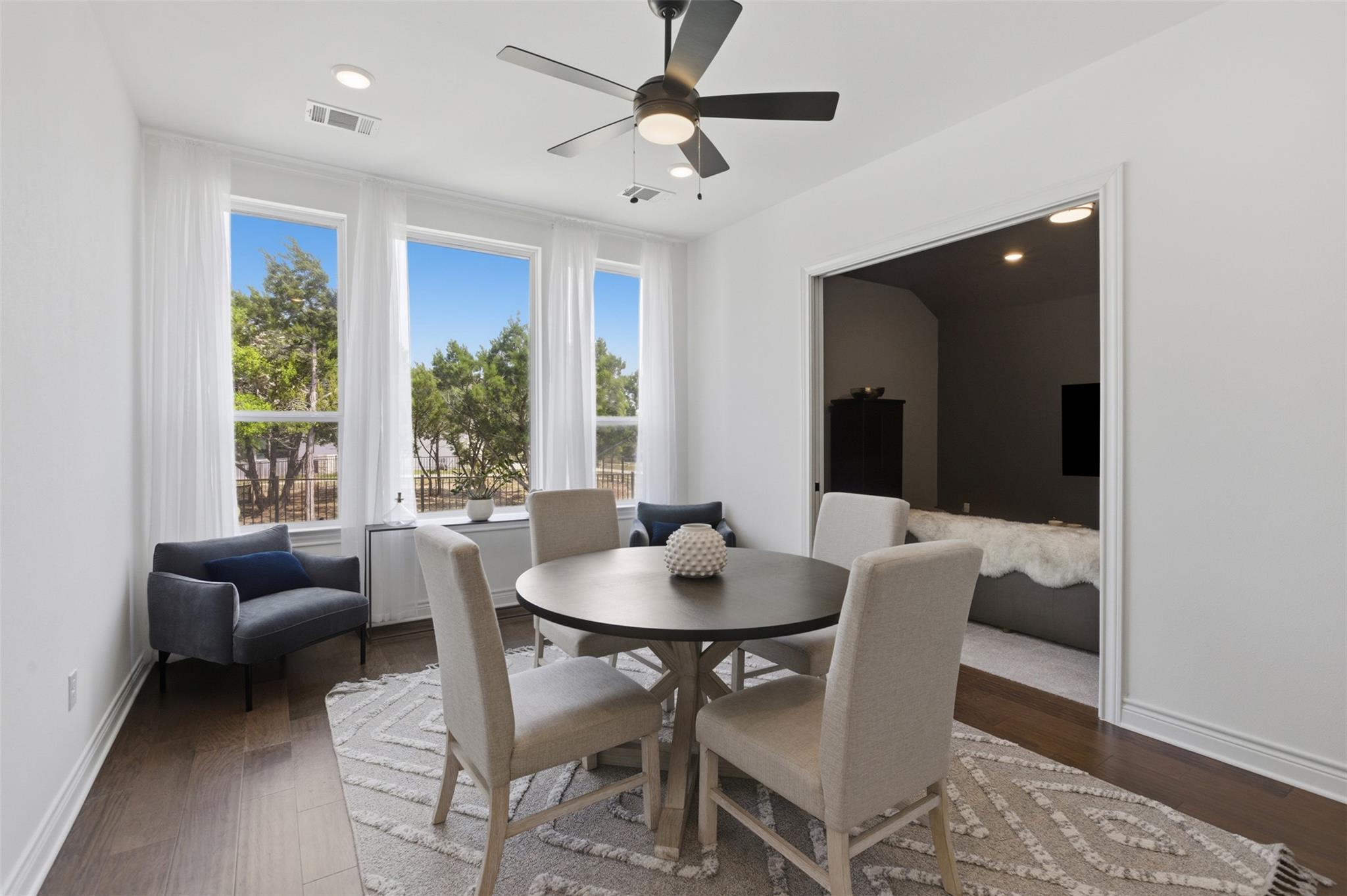 6101 Diversion Cir, Lago Vista, TX 78645