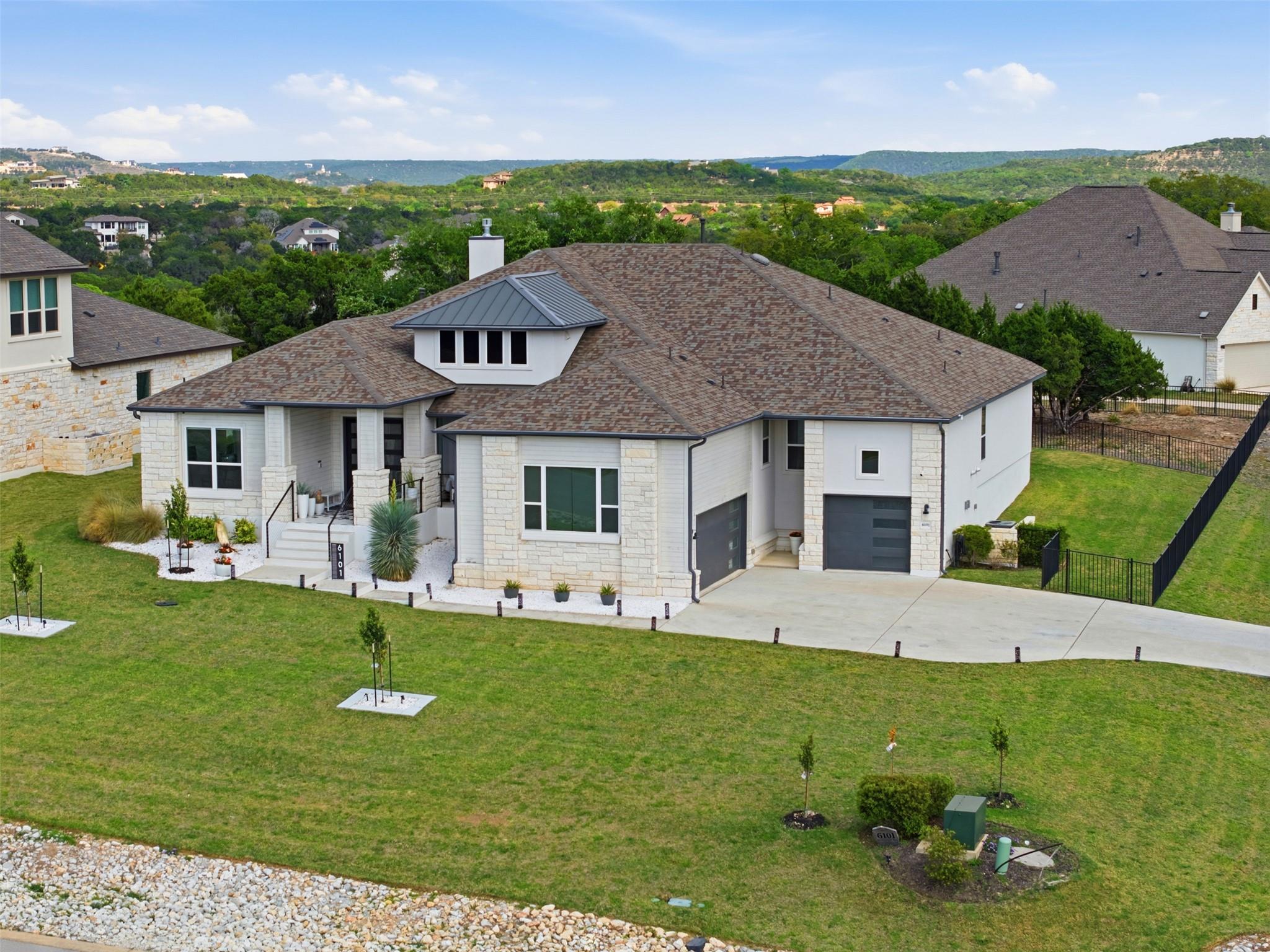 6101 Diversion Cir, Lago Vista, TX 78645