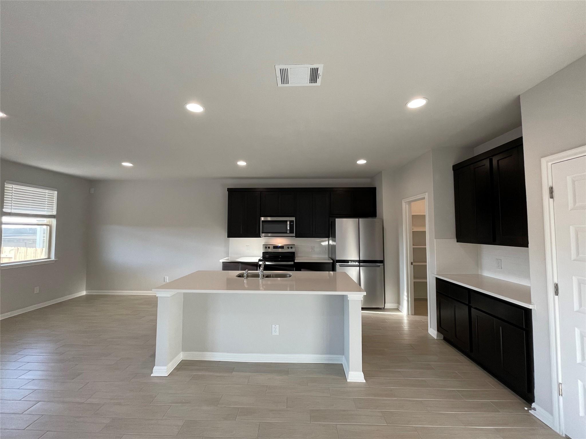 125 Old Stagecoach Rd, Jarrell, TX 76537