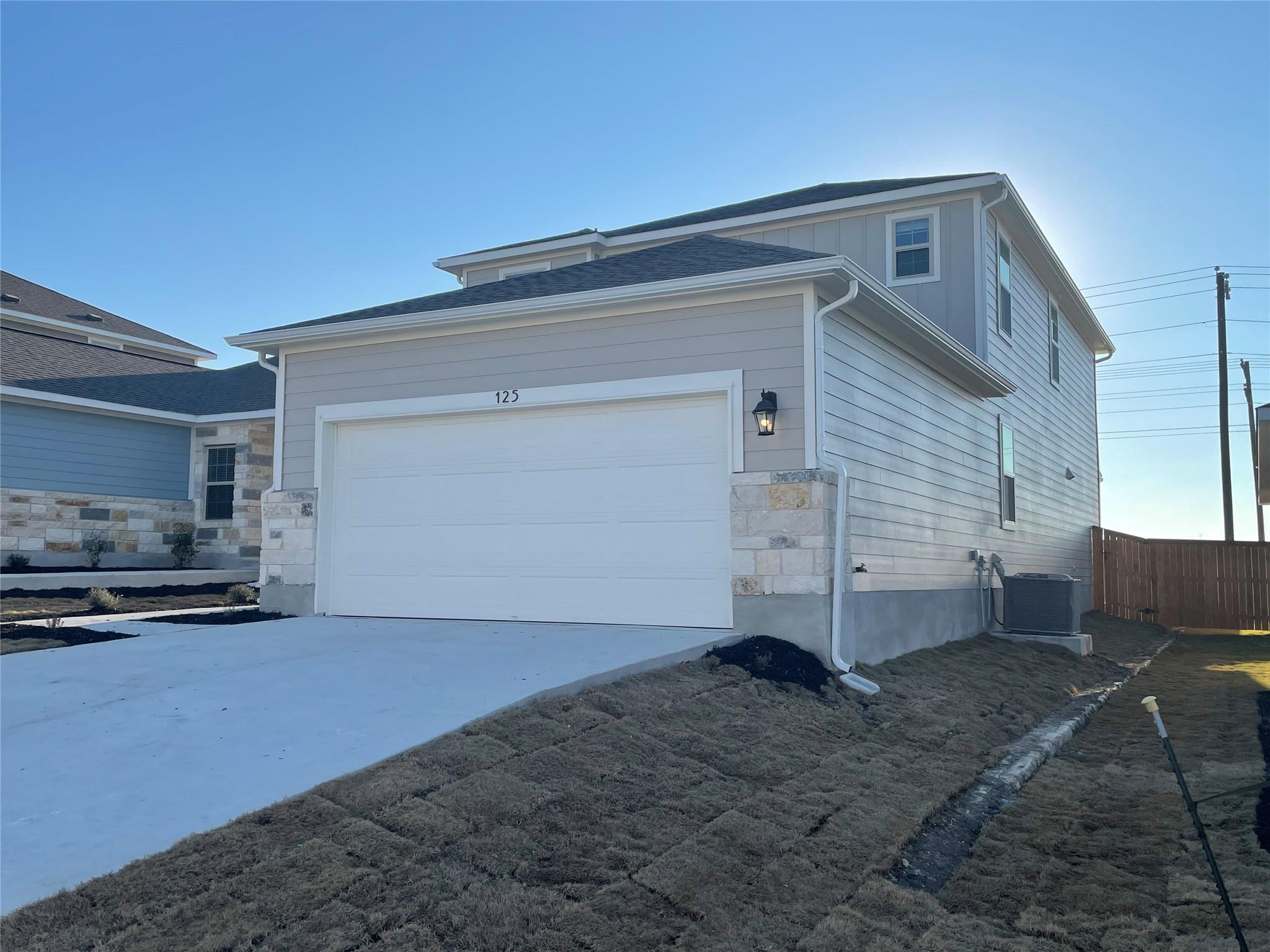 125 Old Stagecoach Rd, Jarrell, TX 76537