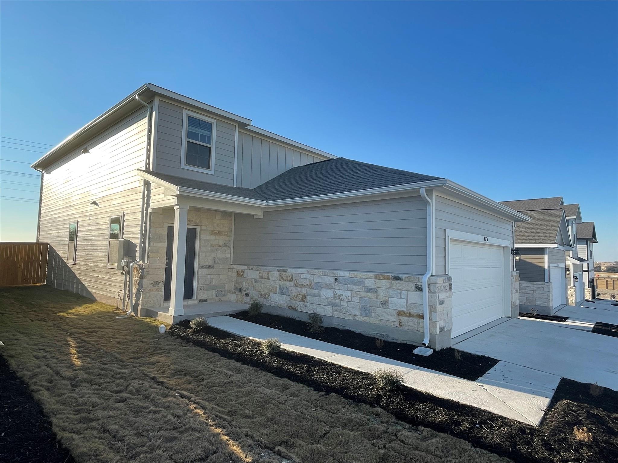 125 Old Stagecoach Rd, Jarrell, TX 76537