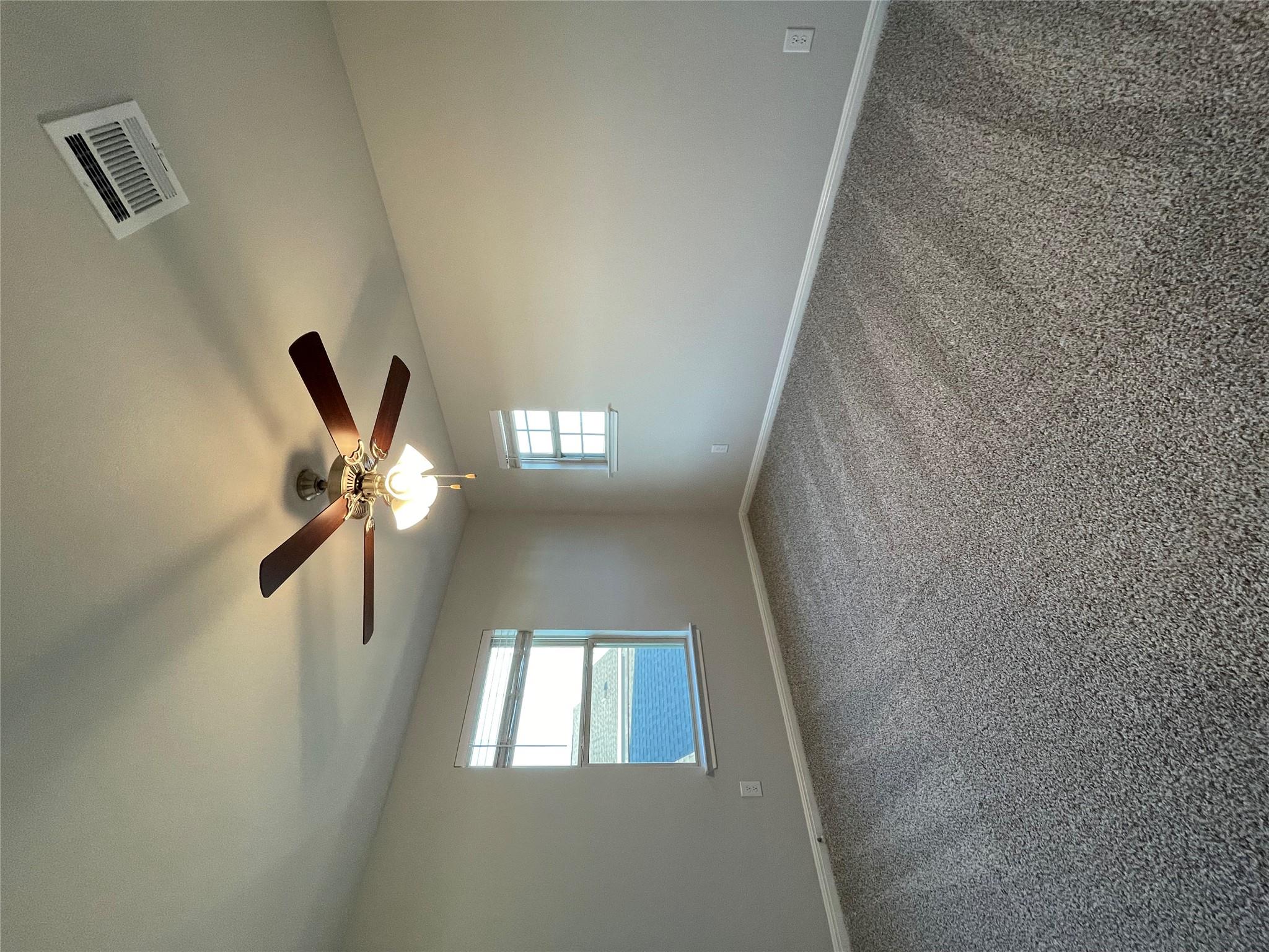 125 Old Stagecoach Rd, Jarrell, TX 76537