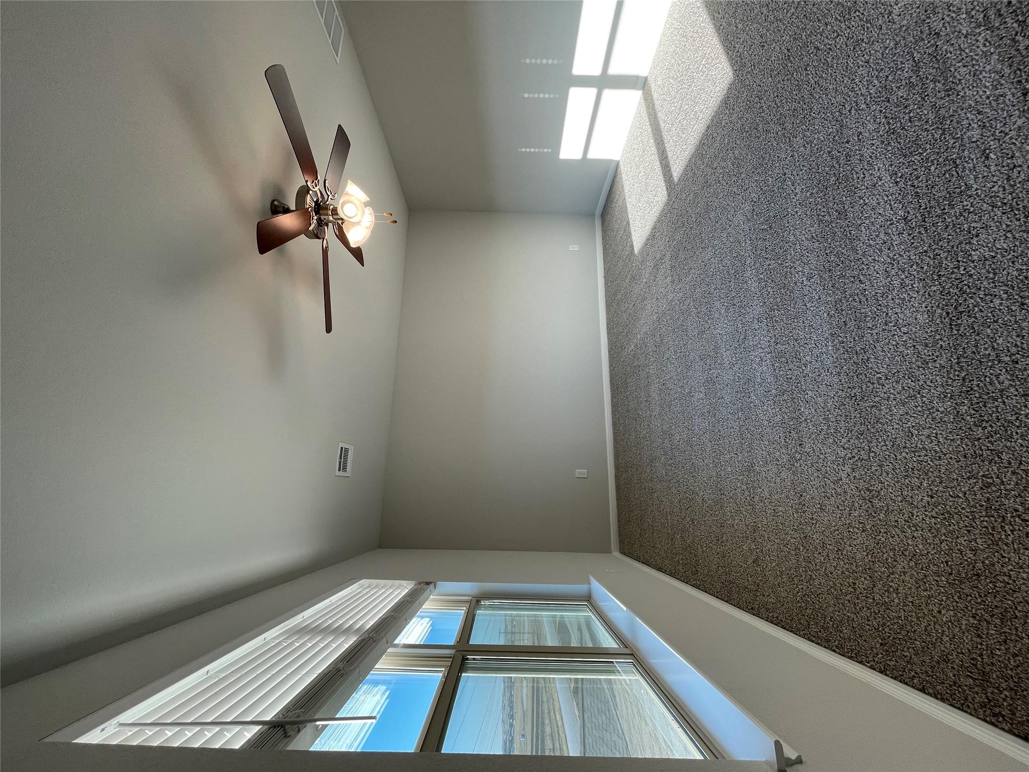 125 Old Stagecoach Rd, Jarrell, TX 76537