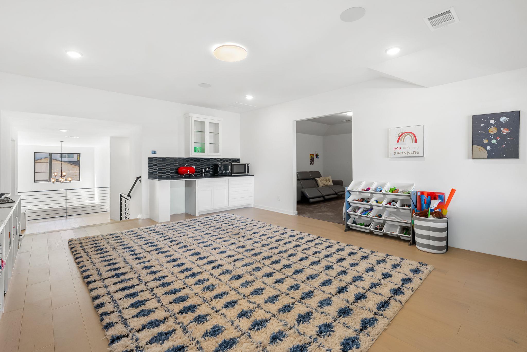 17016 Sanglier Dr, Austin, TX 78738