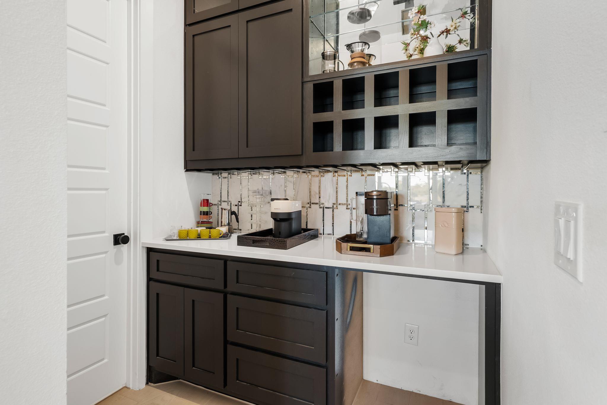 17016 Sanglier Dr, Austin, TX 78738