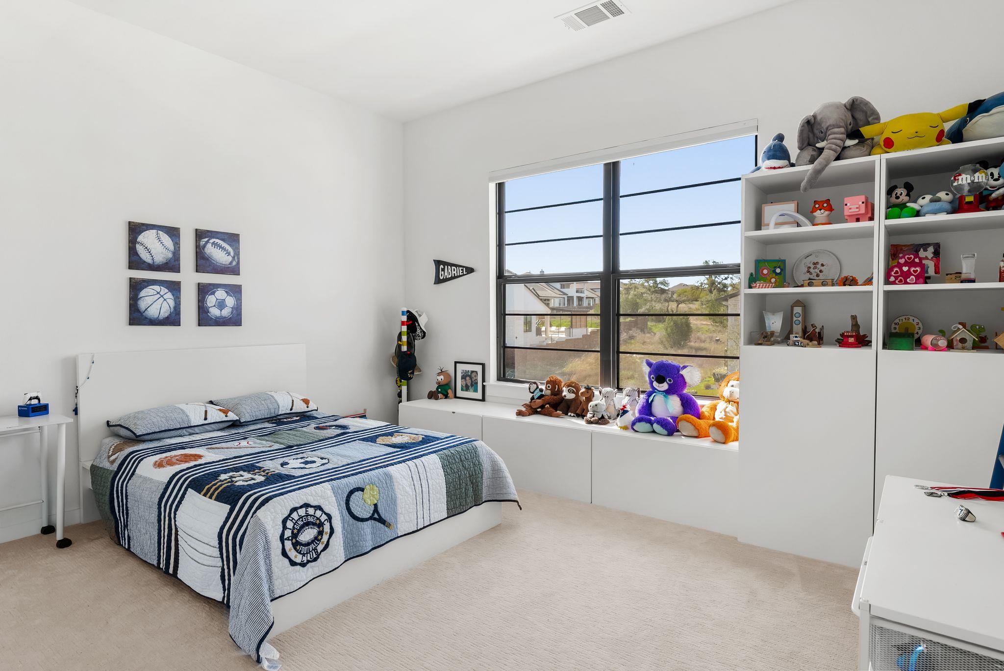 17016 Sanglier Dr, Austin, TX 78738