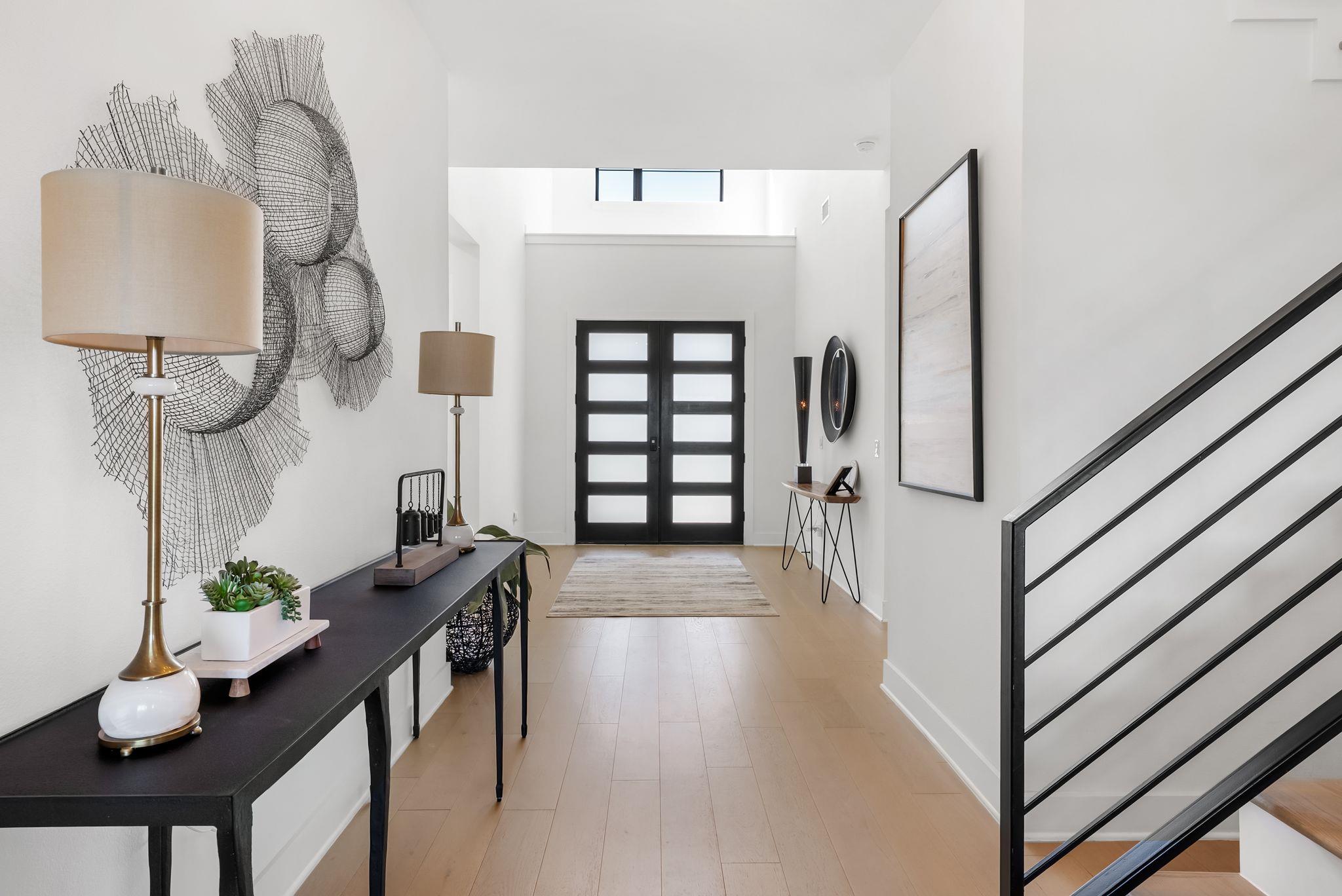 17016 Sanglier Dr, Austin, TX 78738