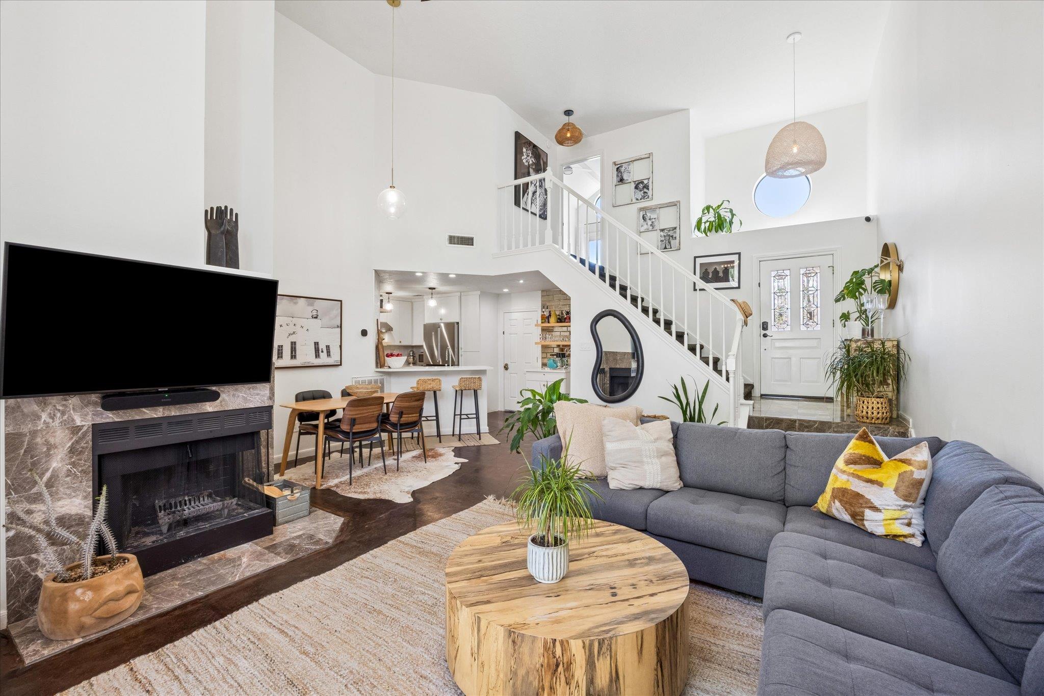 6602 Mesa Hollow Dr, Austin, TX 78750