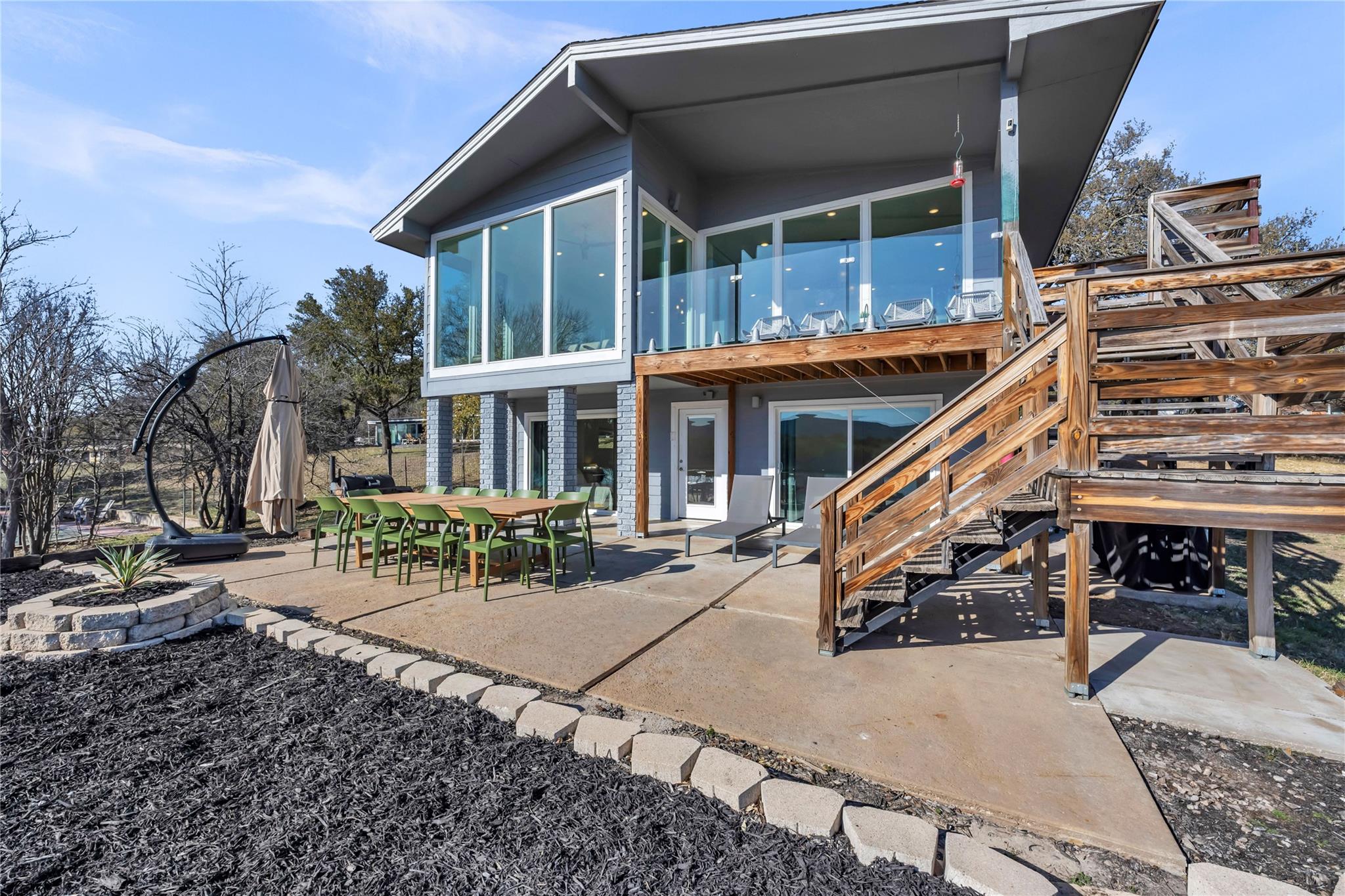 4306 River Oaks Dr, Kingsland, TX 78639