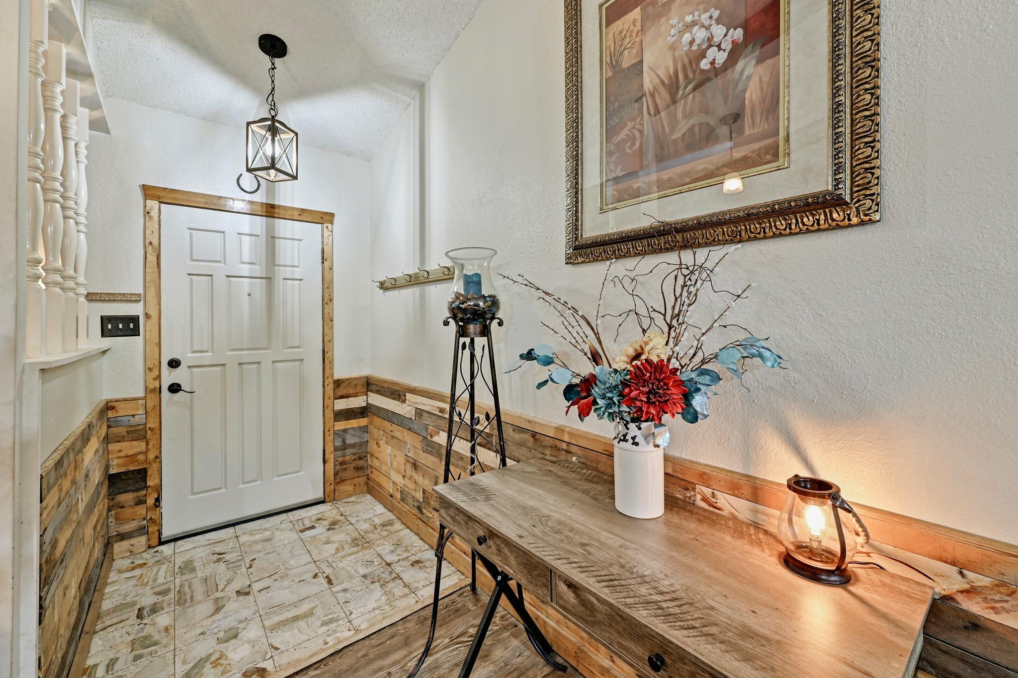 21506 Horseshoe Loop, Lago Vista, TX 78645