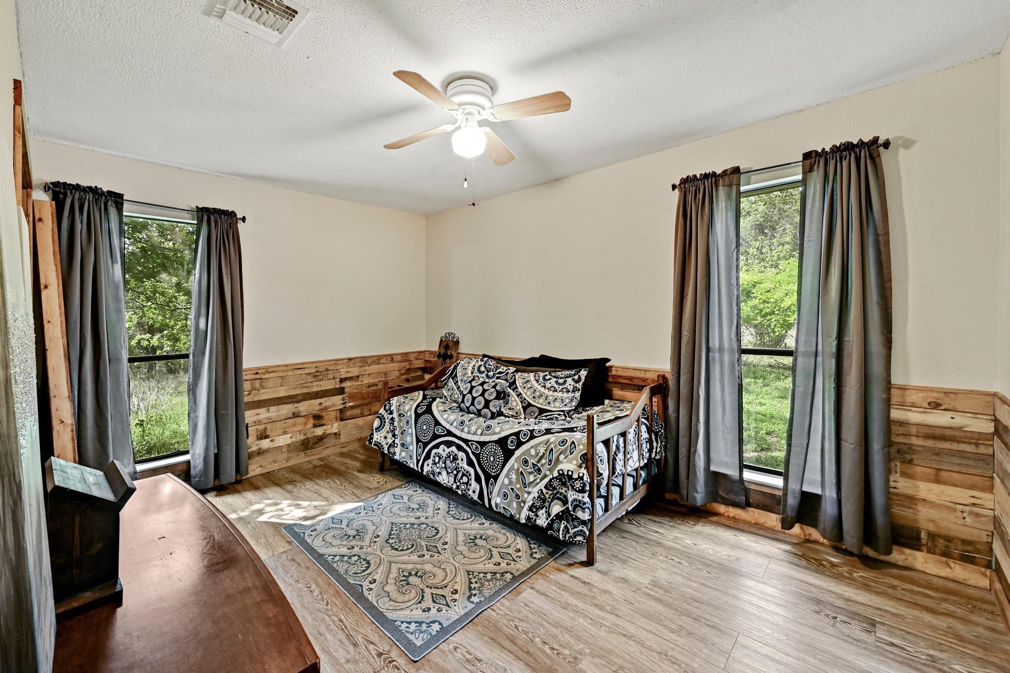 21506 Horseshoe Loop, Lago Vista, TX 78645