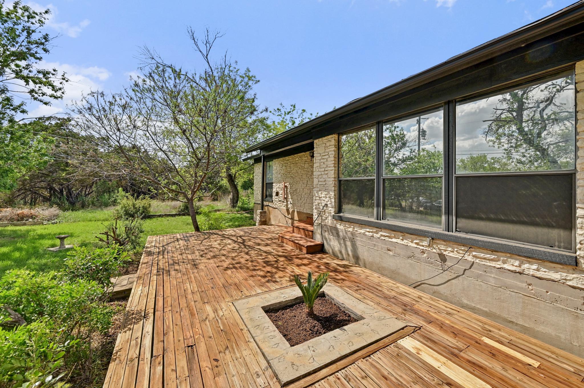 21506 Horseshoe Loop, Lago Vista, TX 78645