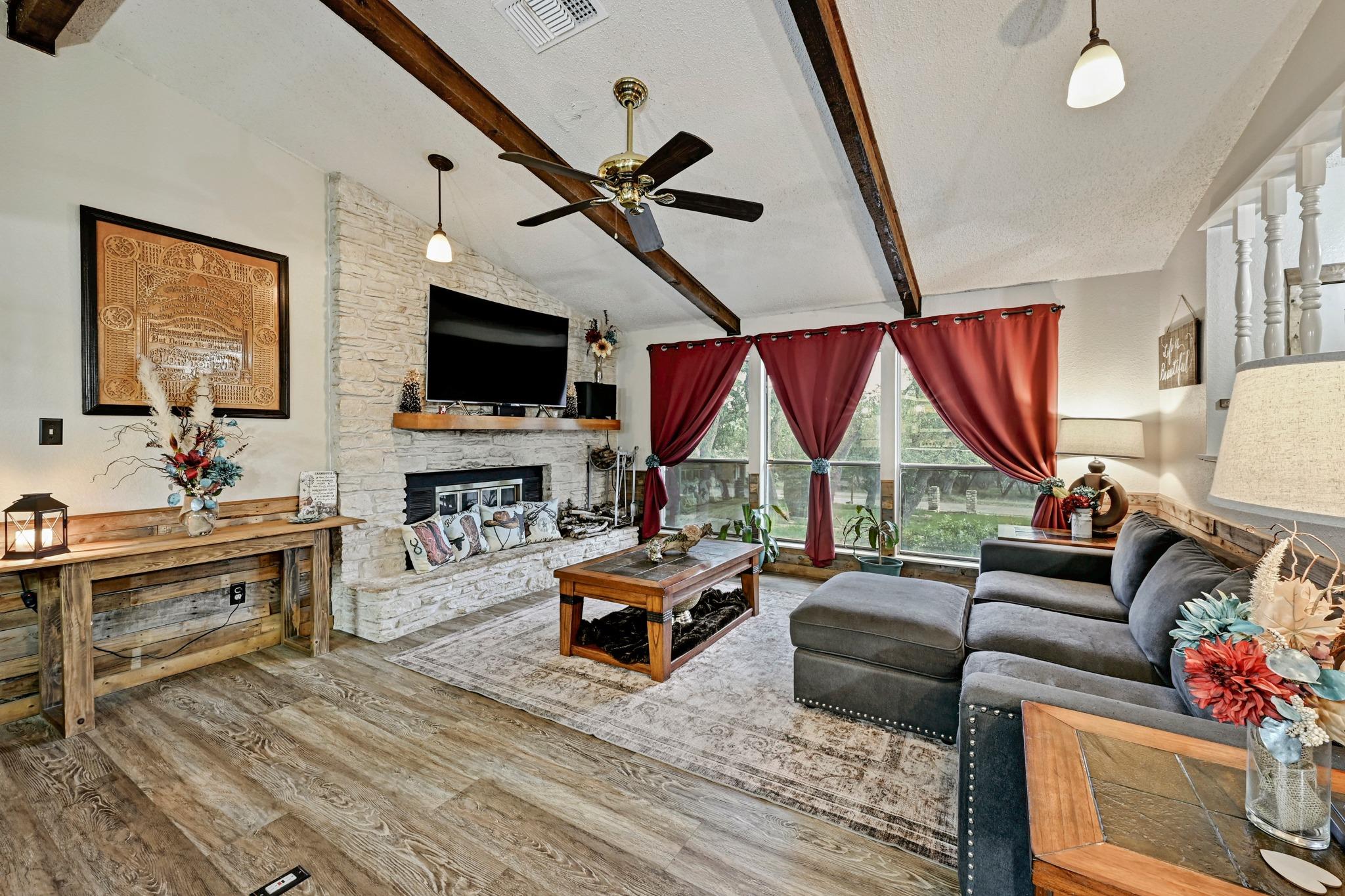 21506 Horseshoe Loop, Lago Vista, TX 78645