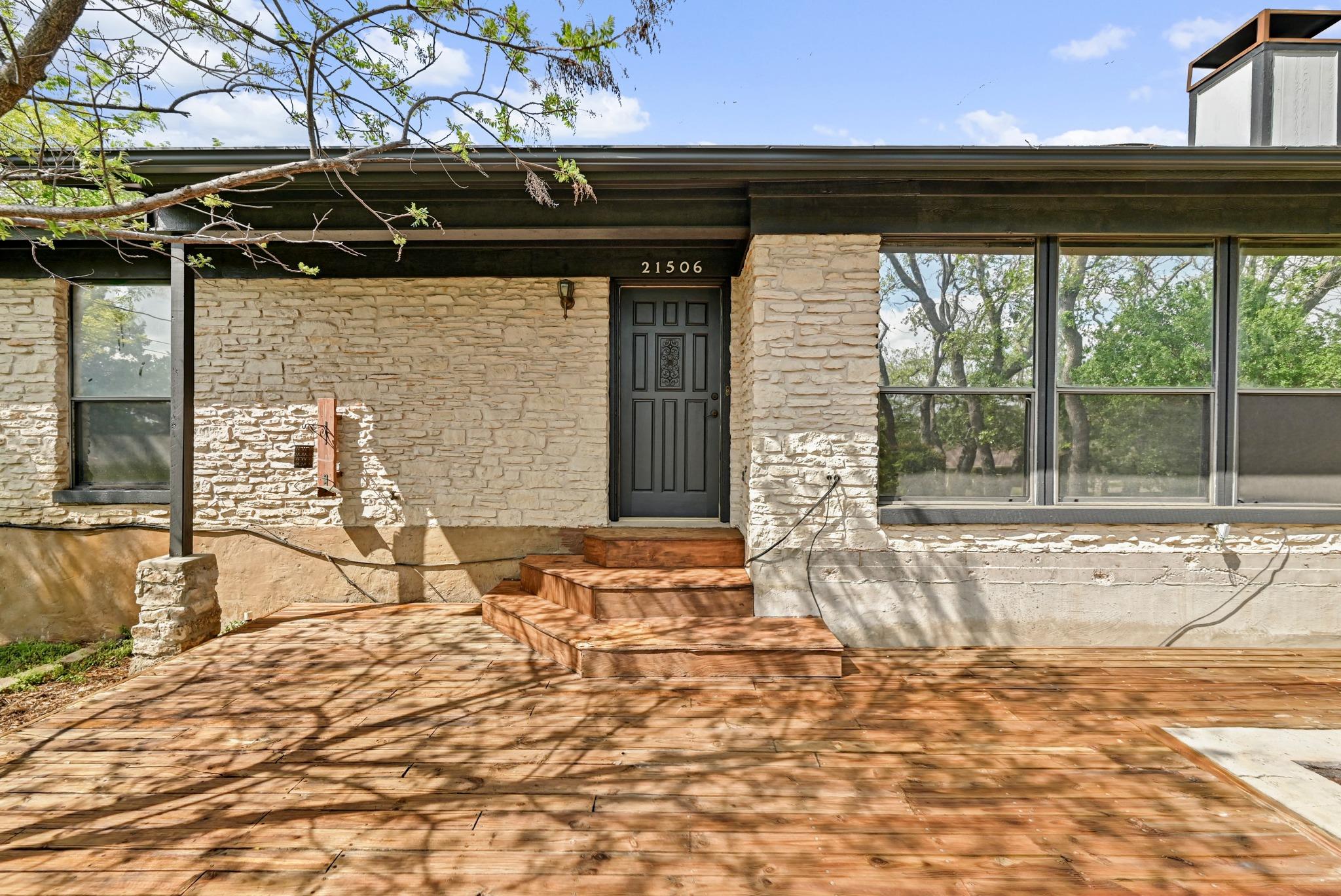 21506 Horseshoe Loop, Lago Vista, TX 78645