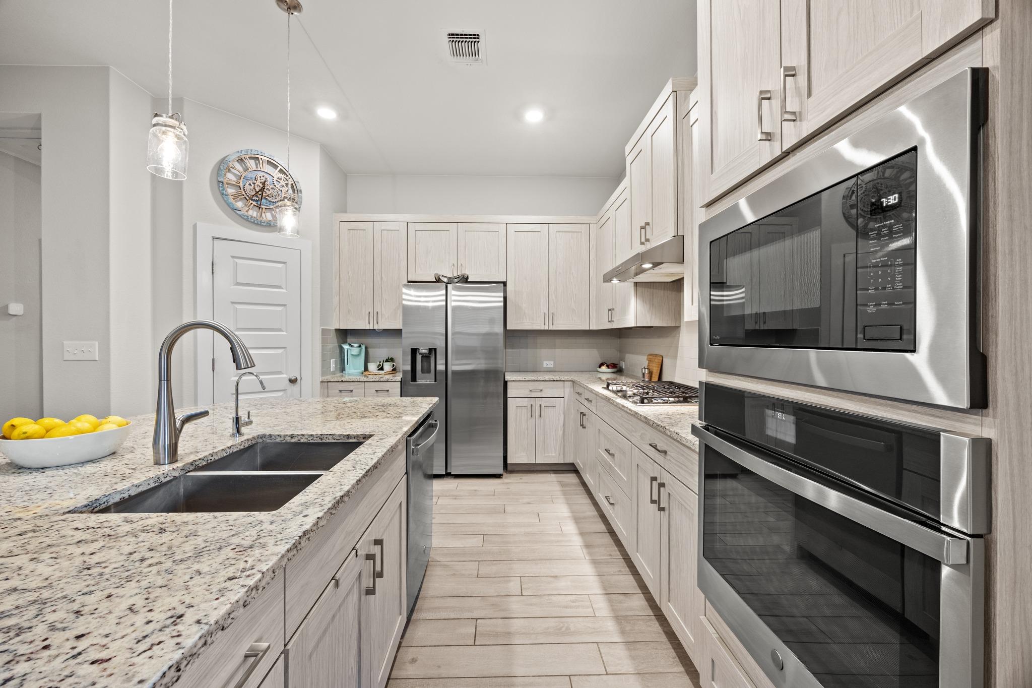 2005 Stirling St, Leander, TX 78641