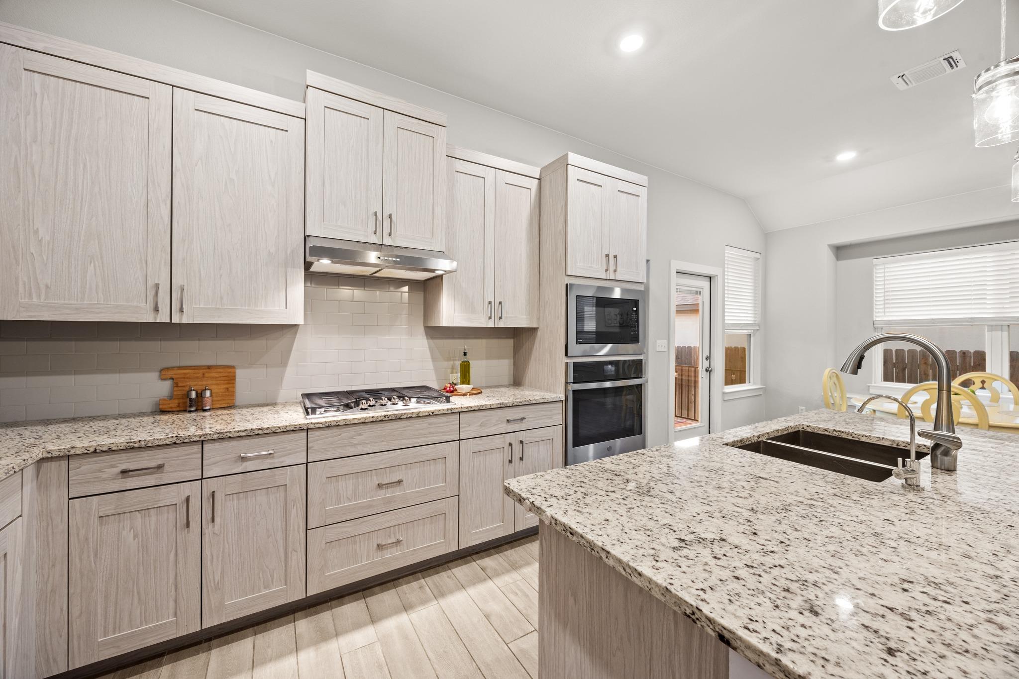 2005 Stirling St, Leander, TX 78641