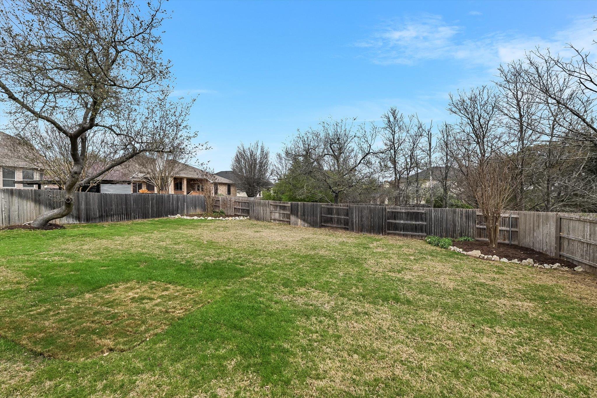 221 Abbey Dr, Austin, TX 78737