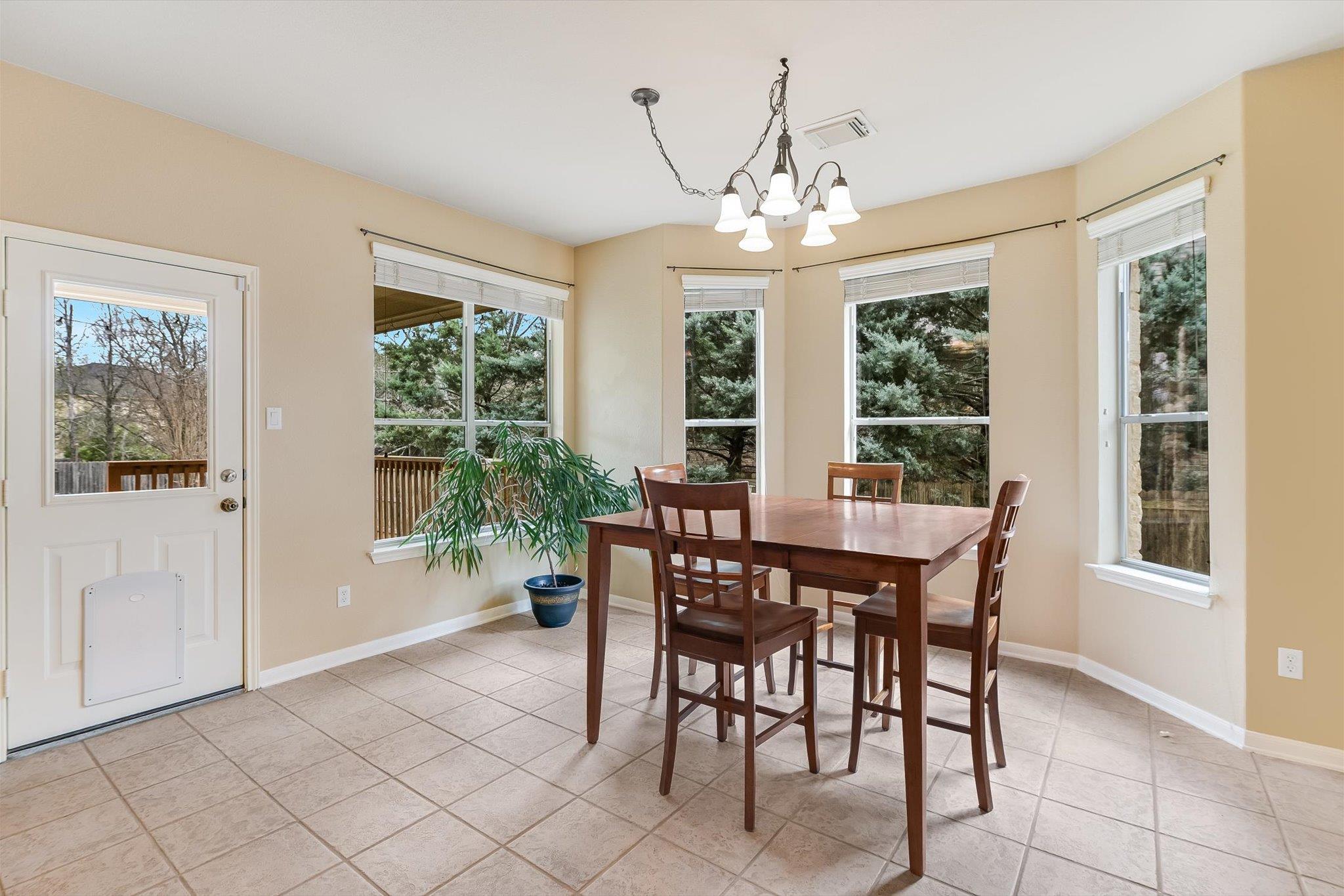 221 Abbey Dr, Austin, TX 78737