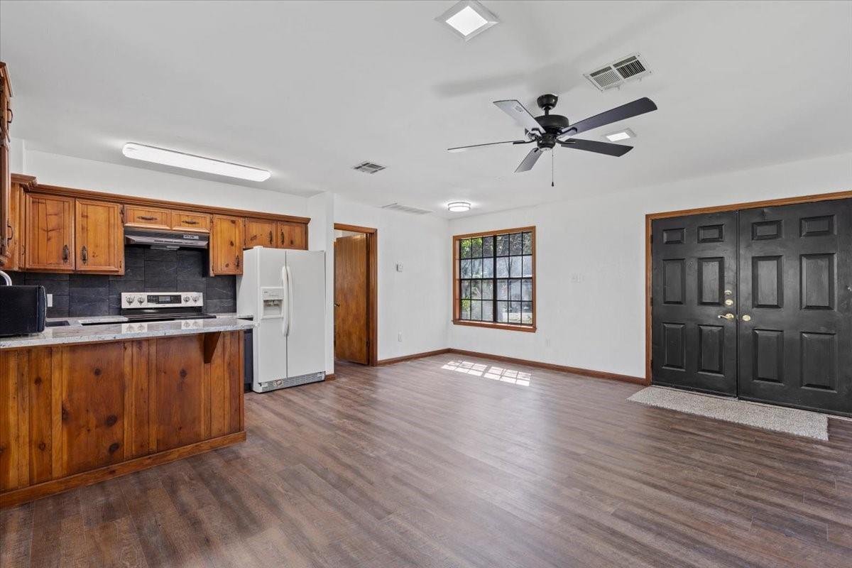 502 Grace Ln, Austin, TX 78746