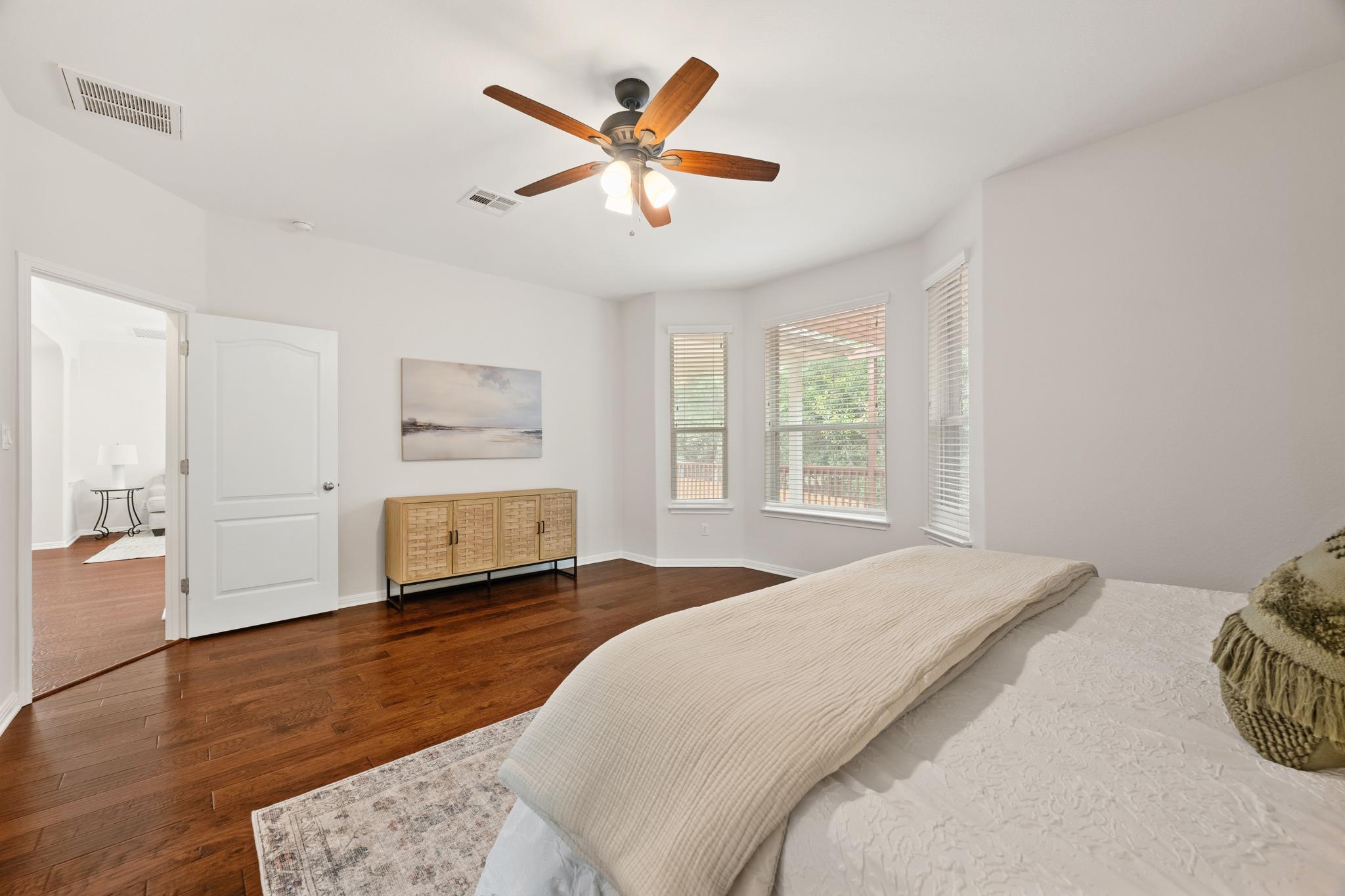 703 S Frontier Ln, Cedar Park, TX 78613