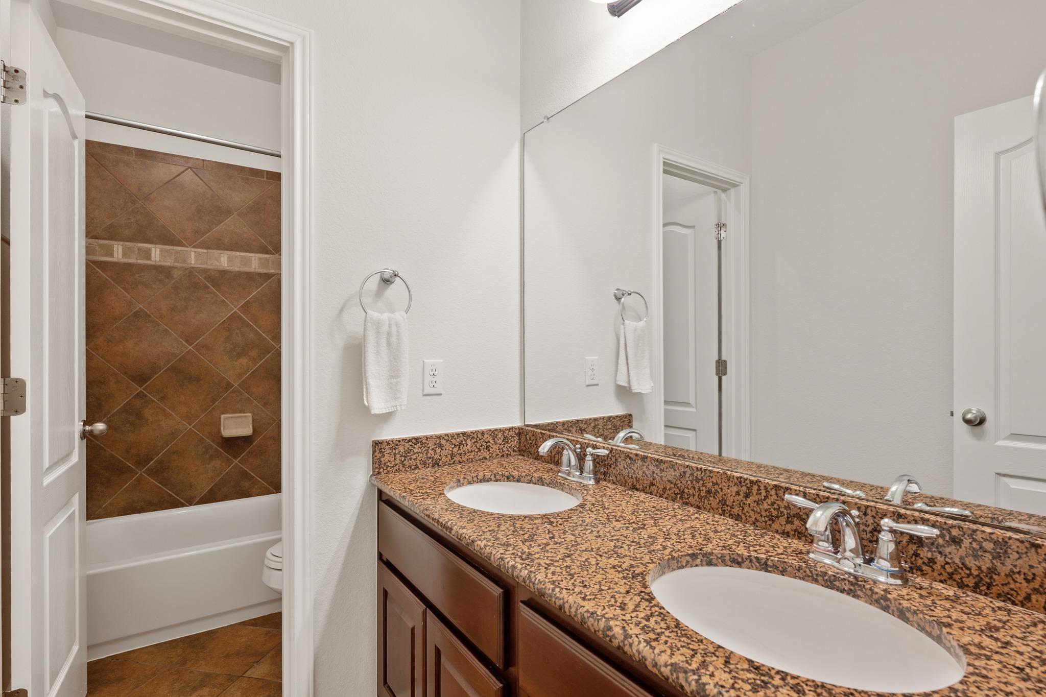 703 S Frontier Ln, Cedar Park, TX 78613