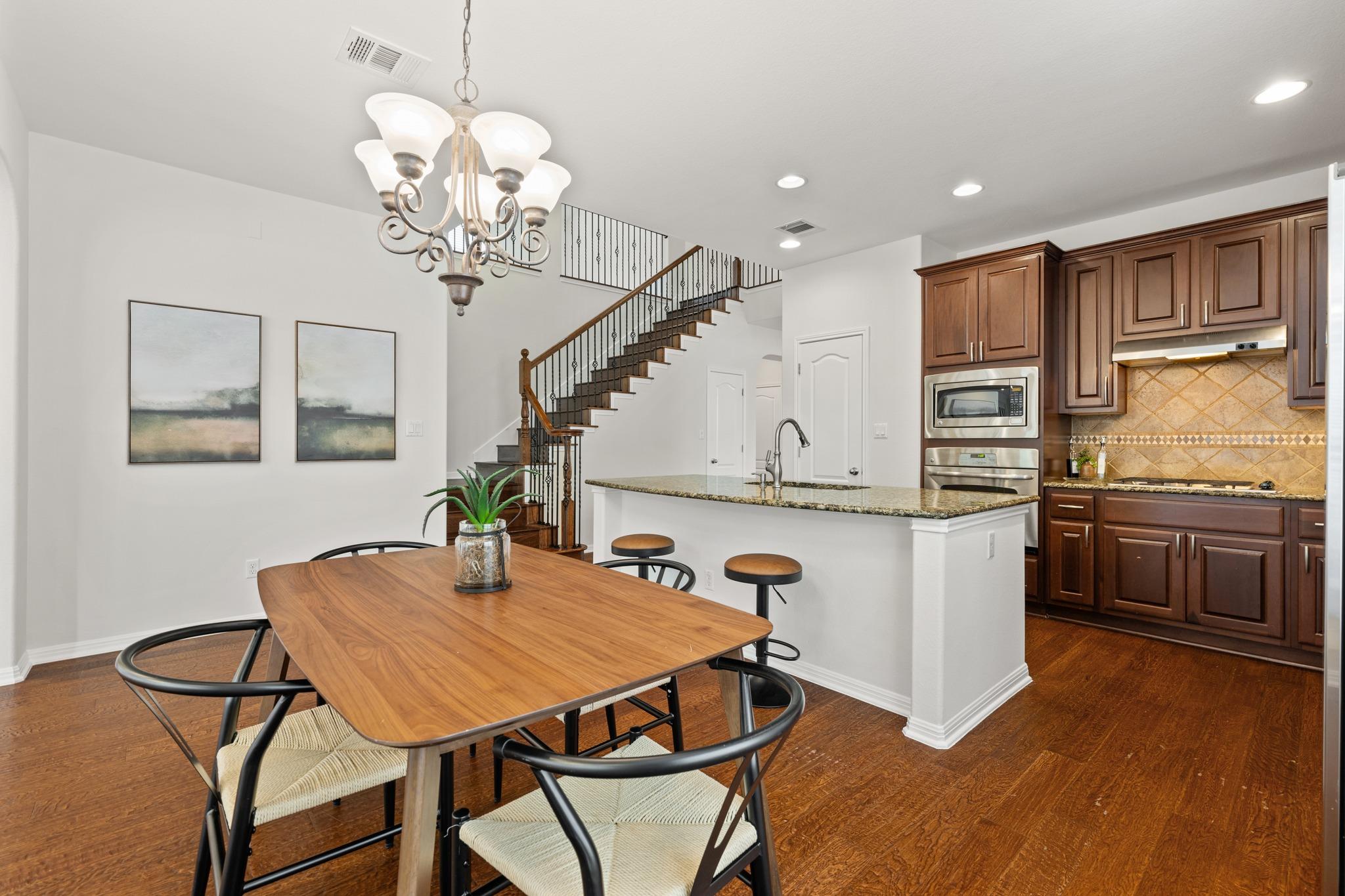 703 S Frontier Ln, Cedar Park, TX 78613