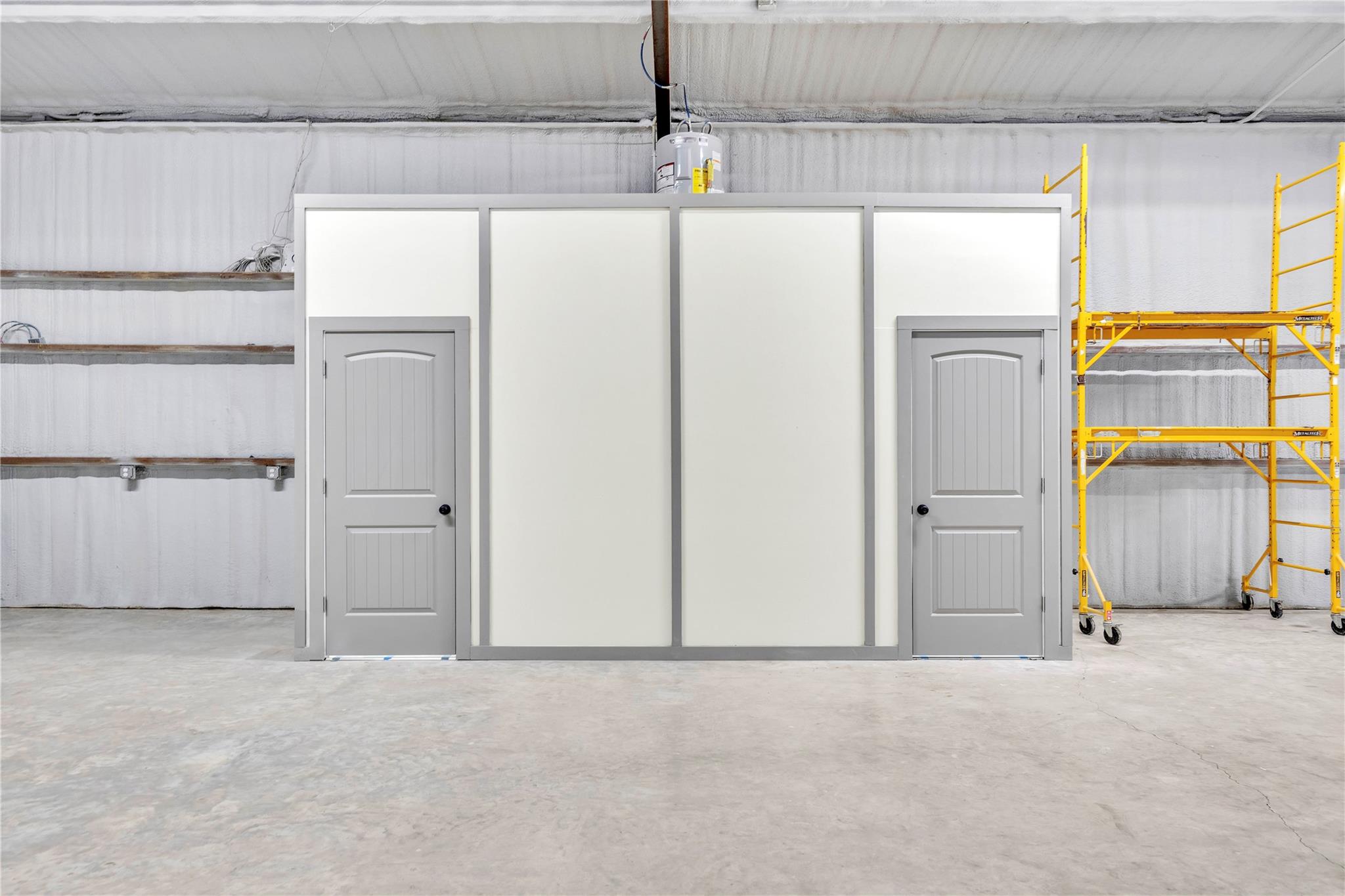 779 County Road 329 Rd, Granger, TX 76530