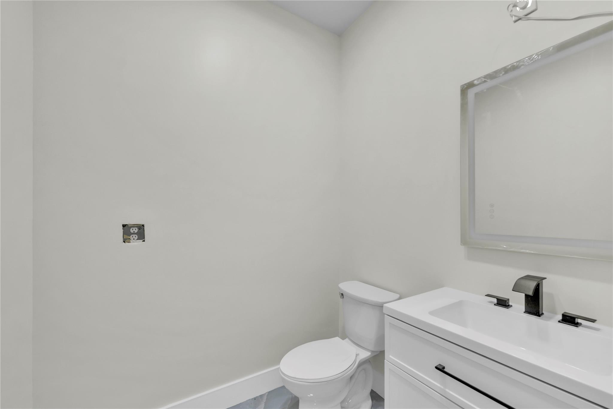 779 County Road 329 Rd, Granger, TX 76530