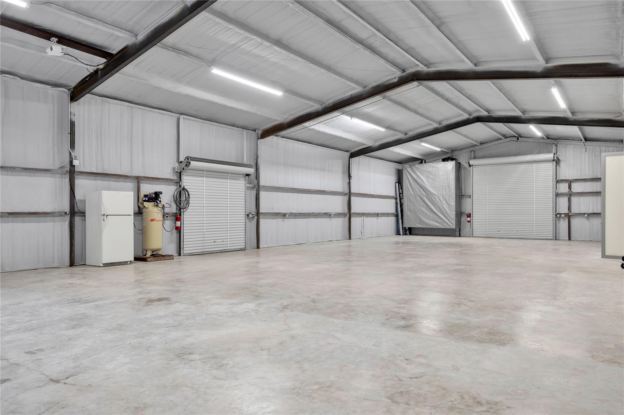 779 County Road 329 Rd, Granger, TX 76530