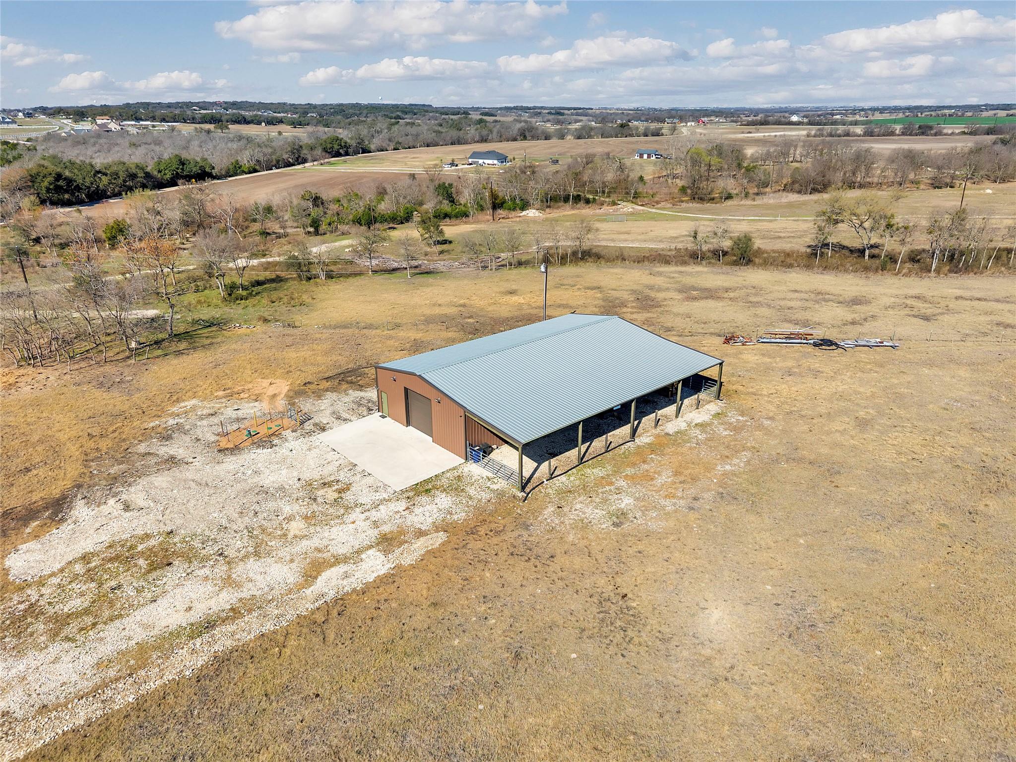 779 County Road 329 Rd, Granger, TX 76530