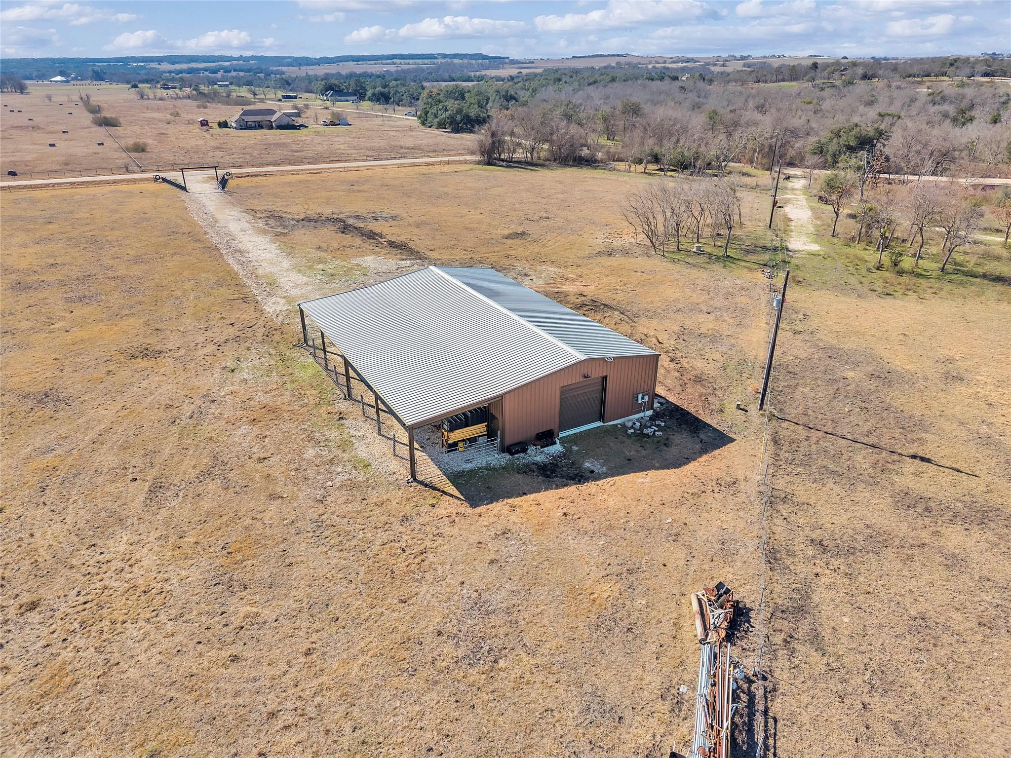 779 County Road 329 Rd, Granger, TX 76530