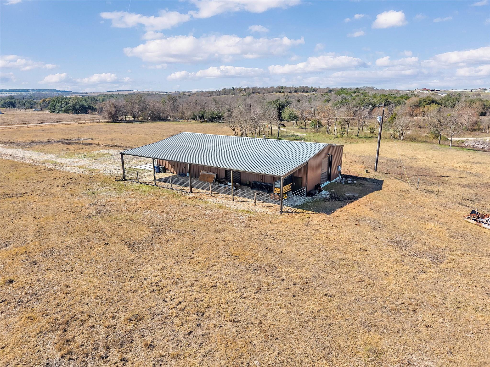 779 County Road 329 Rd, Granger, TX 76530
