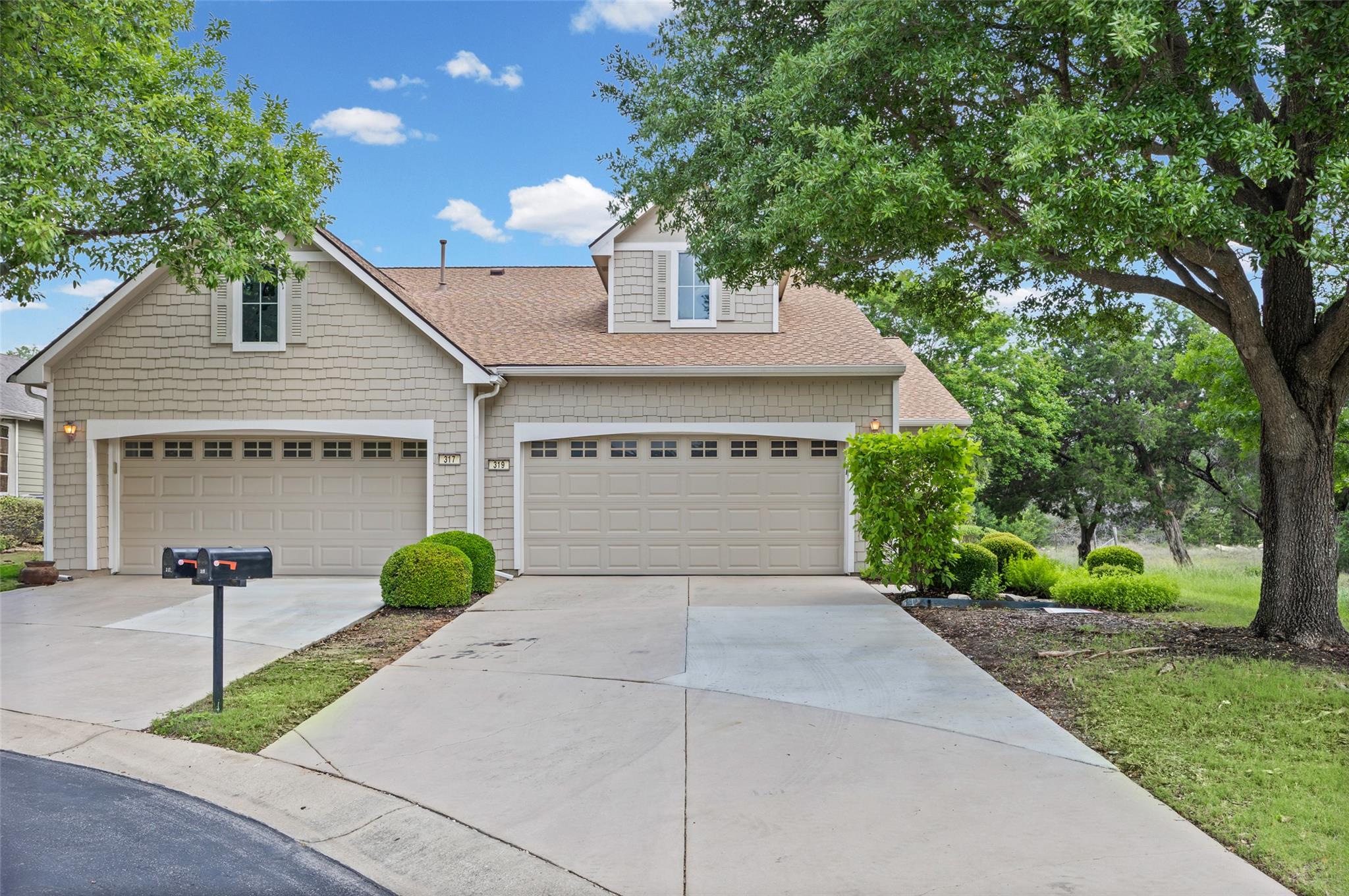 319 Essex Ln, Georgetown, TX 78633