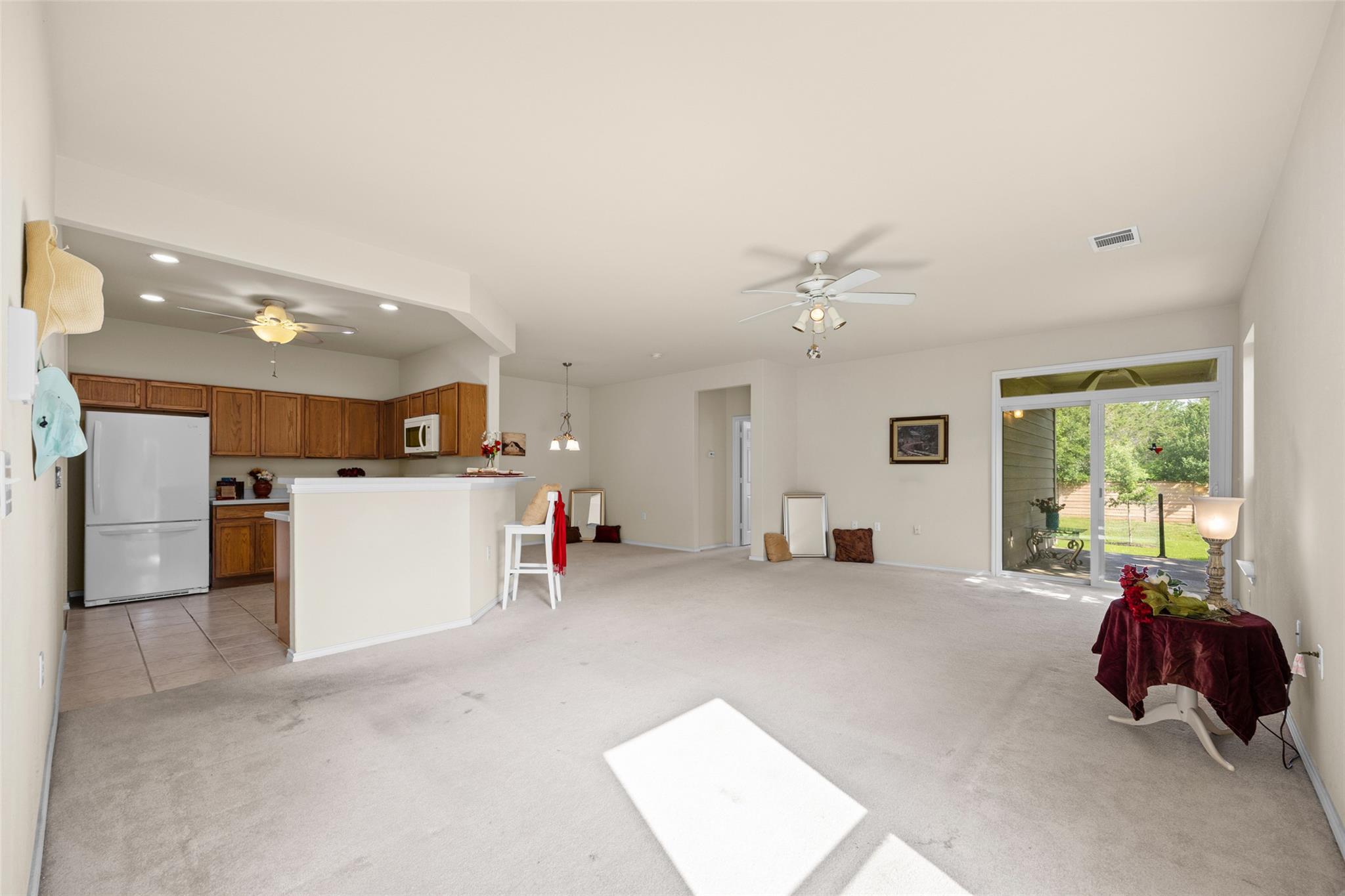 319 Essex Ln, Georgetown, TX 78633