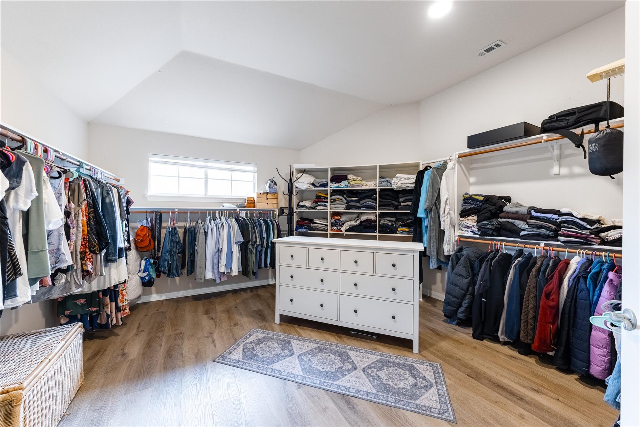 9568 Indigo Brush Dr, Austin, TX 78726