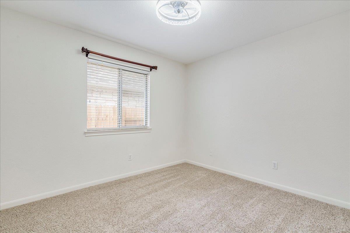 1903 Wood Glen Dr, Round Rock, TX 78681