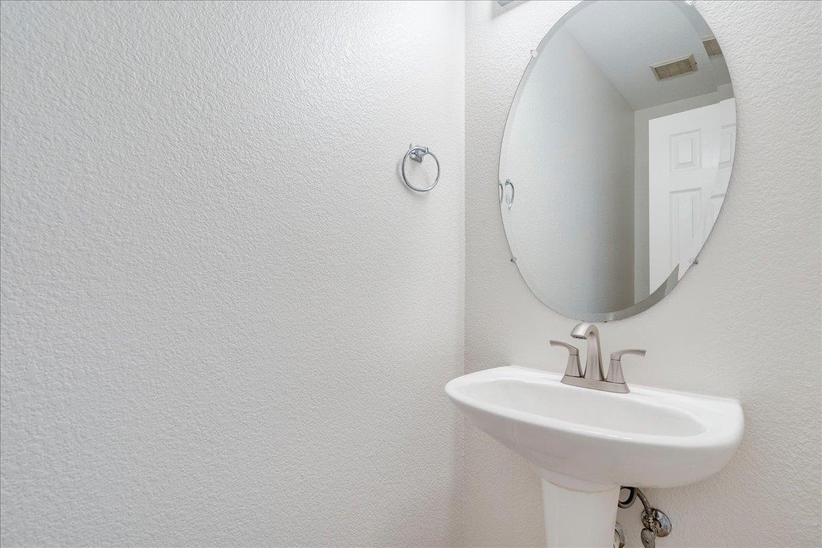 1903 Wood Glen Dr, Round Rock, TX 78681