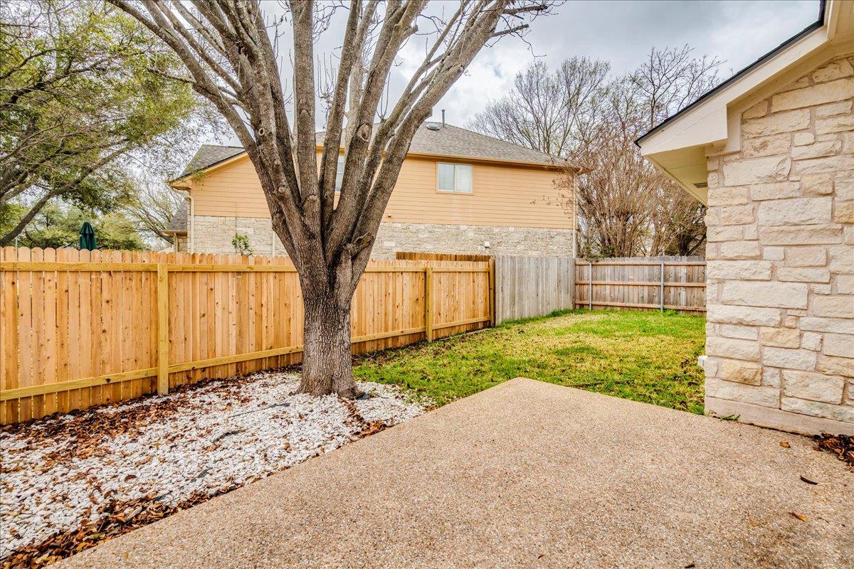 1903 Wood Glen Dr, Round Rock, TX 78681