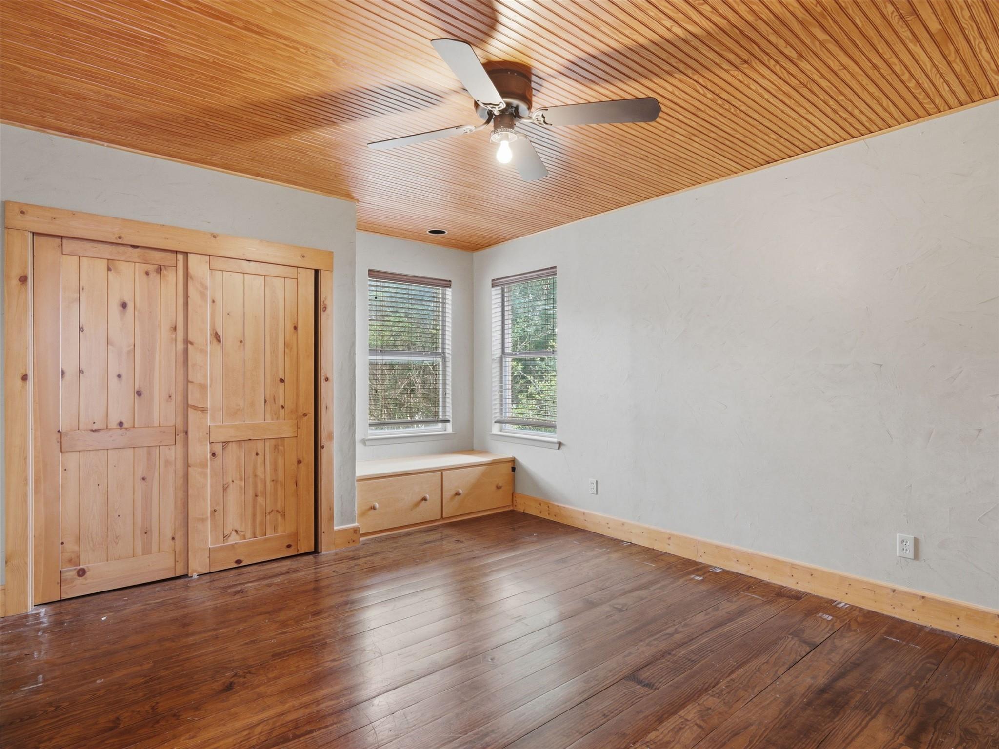 968 Queens Dr, New Braunfels, TX 78130