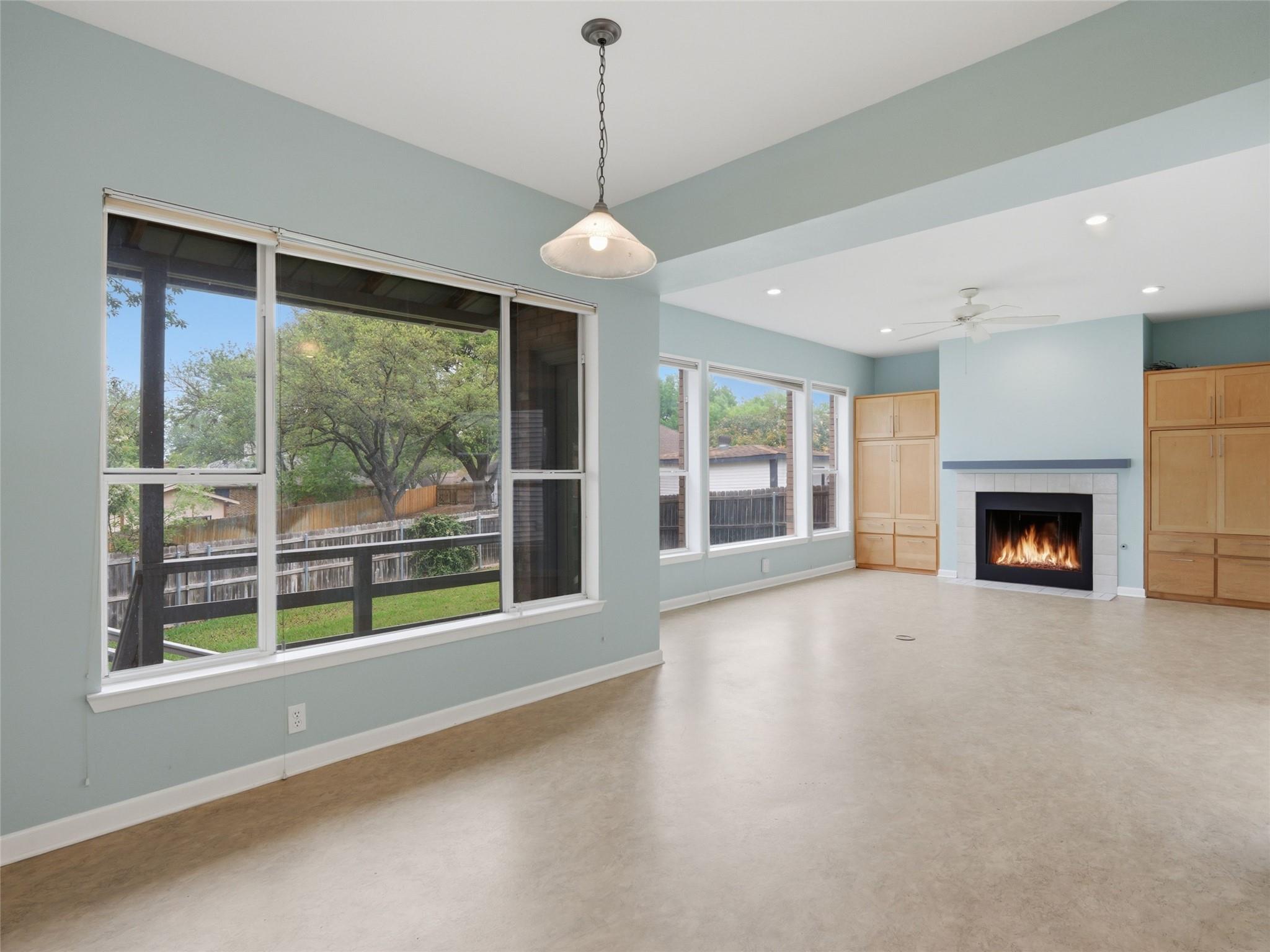 968 Queens Dr, New Braunfels, TX 78130