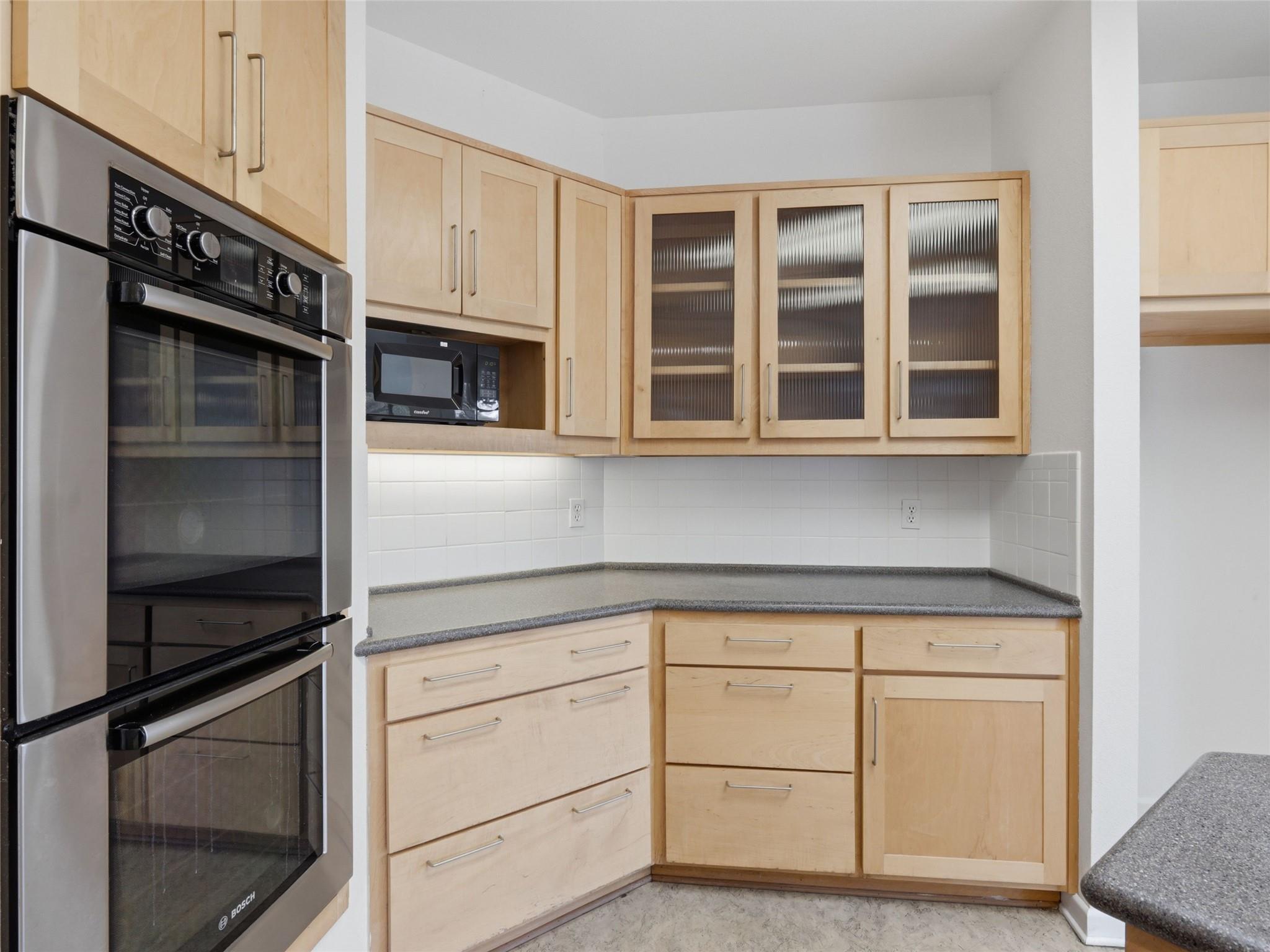 968 Queens Dr, New Braunfels, TX 78130