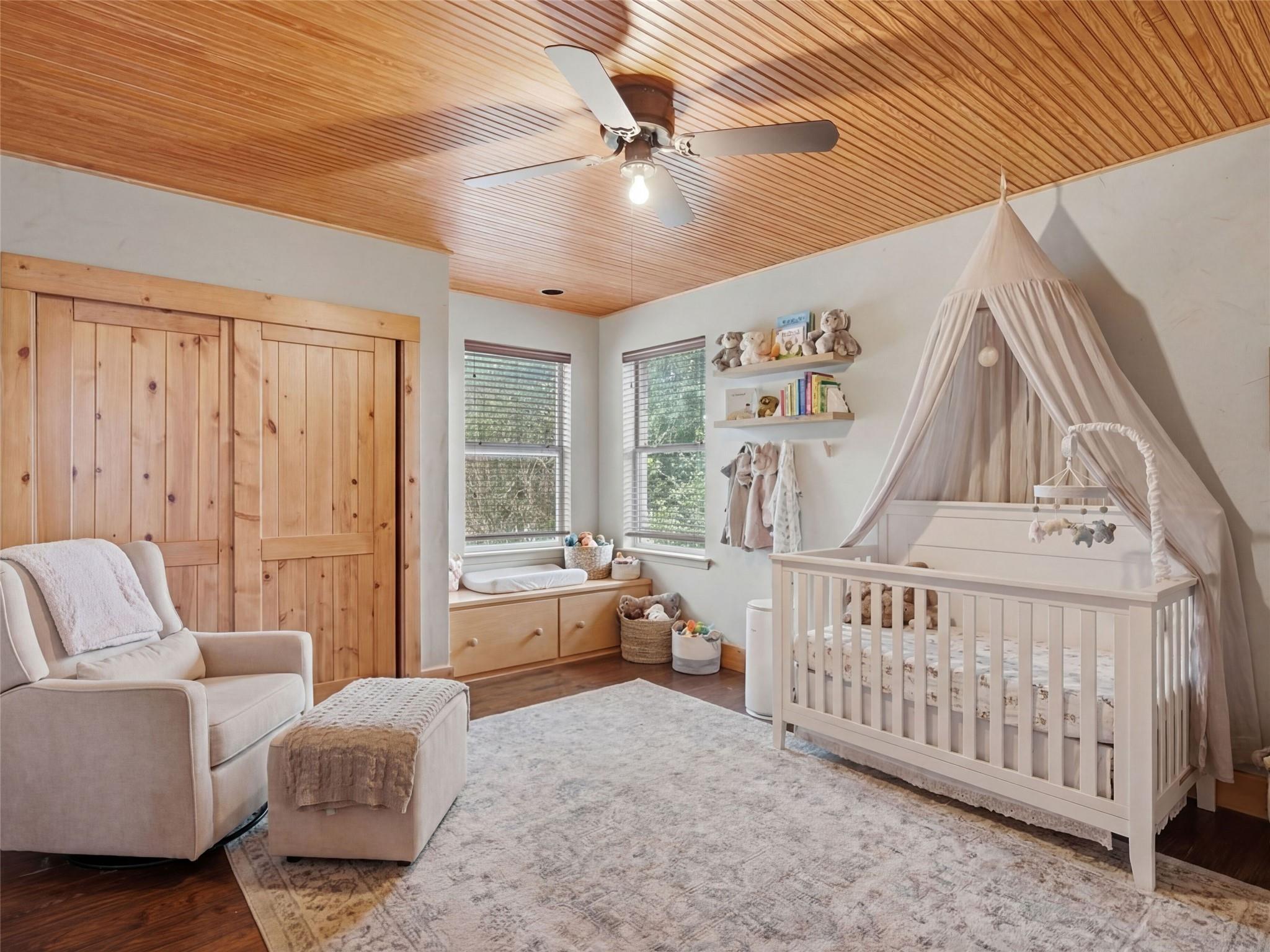 968 Queens Dr, New Braunfels, TX 78130